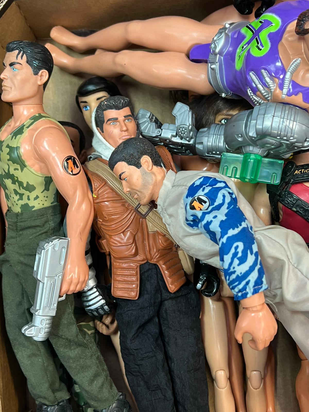 LARGE COLLECTION OF ACTION MAN ACTION FIGURES & ACCESSORIES - Image 5 of 6