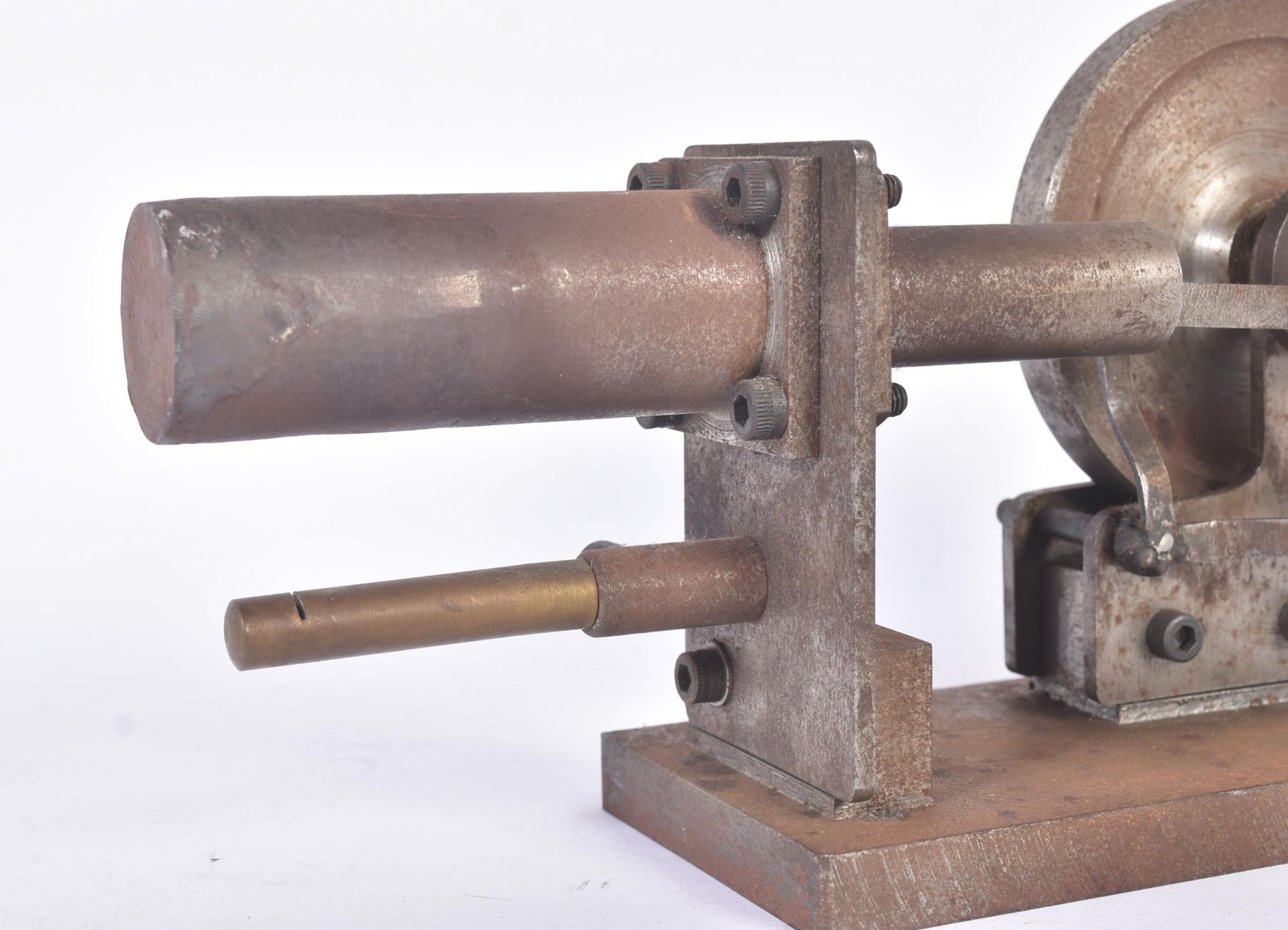 VINTAGE HAND MADE STEAM ENGINE MODEL PART - Image 4 of 5