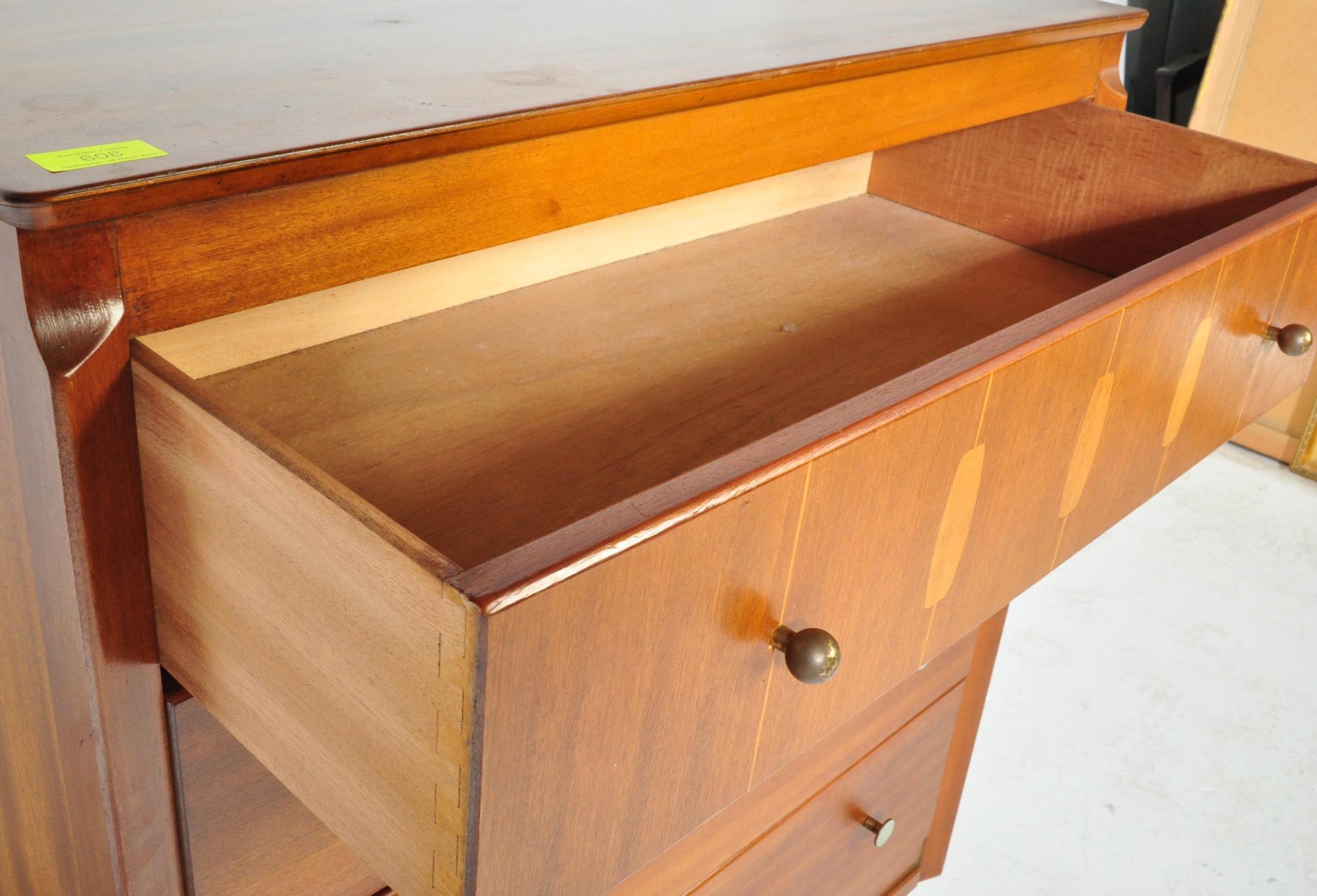 LEBUS - BRITISH MODERN DESIGN -1950'S WALNUT CHEST OF DRAWERS - Image 4 of 5