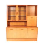 RETRO VINTAGE TEAK HIGHBOARD CREDENZA