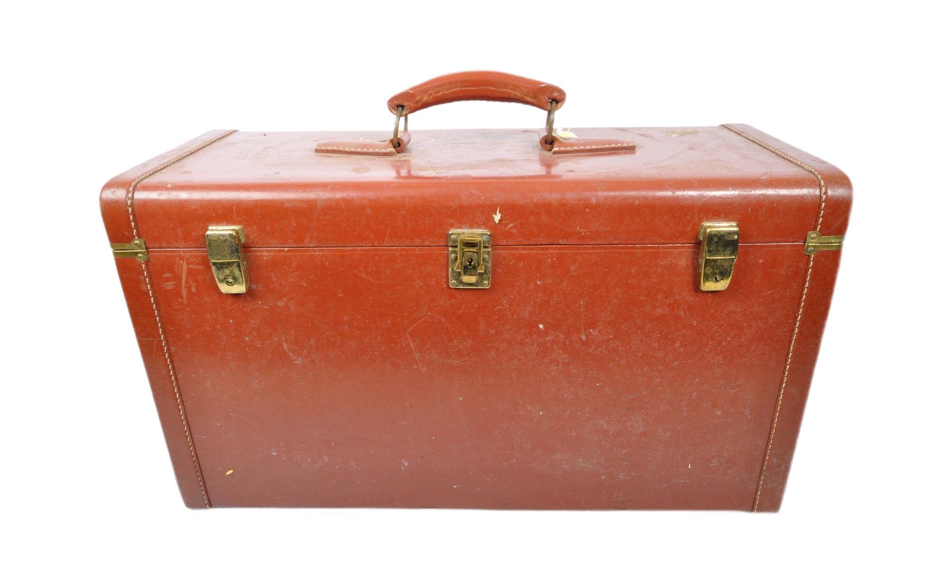 RED LEATHER TRAVEL SUITCASE TRUNK - EARLY 20TH CENTURY