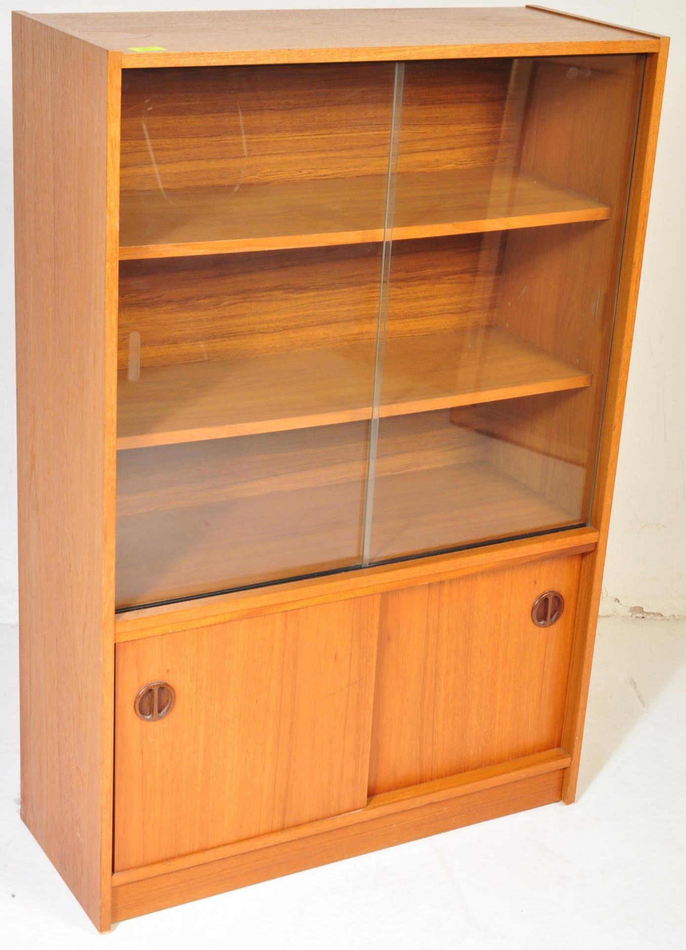 RETRO MID 20TH CENTURY TEAK GLAZED CABINET - Image 2 of 5