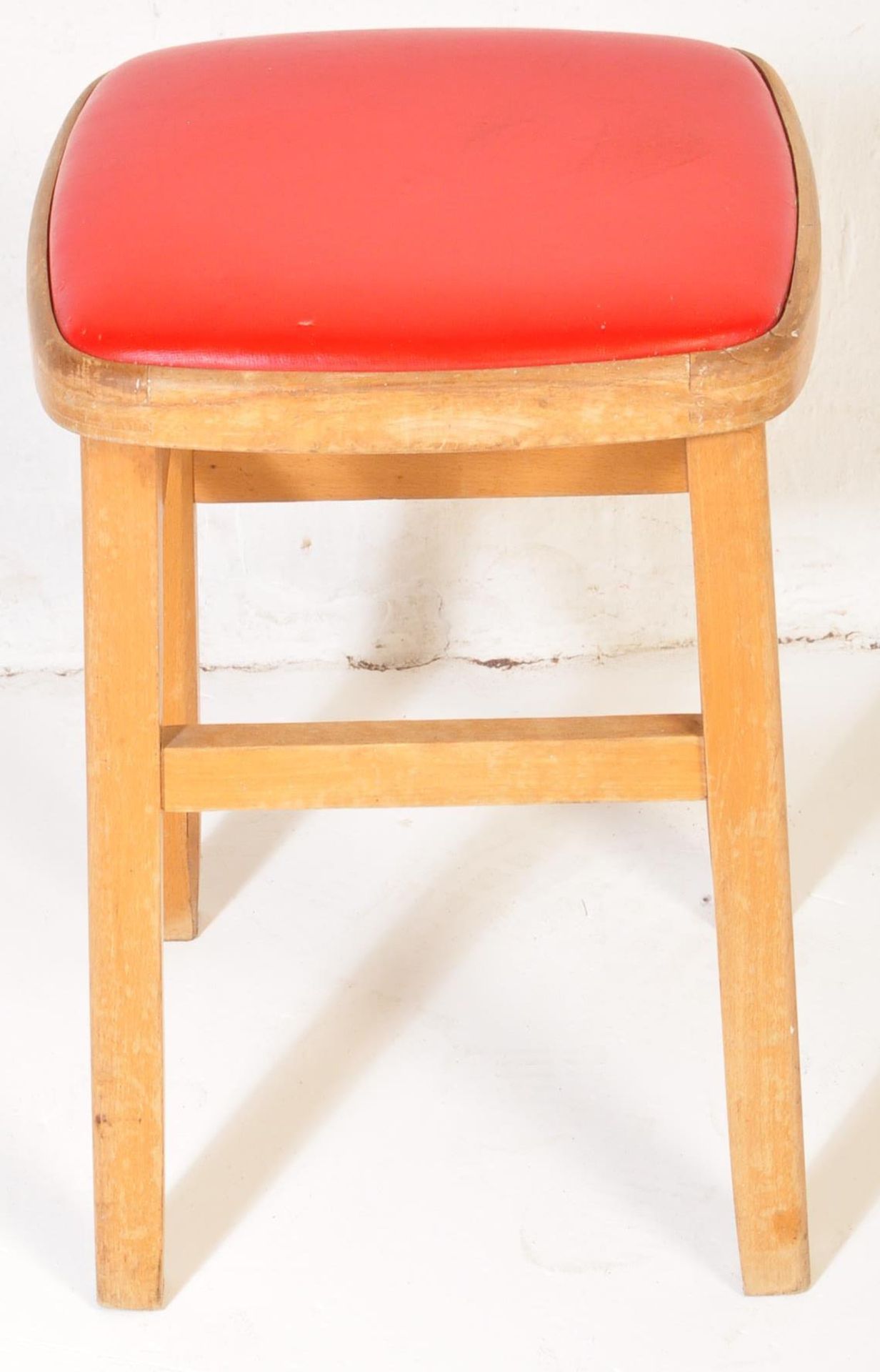 FOUR RETRO MID CENTURY RED LEATHER STOOLS - Image 4 of 5