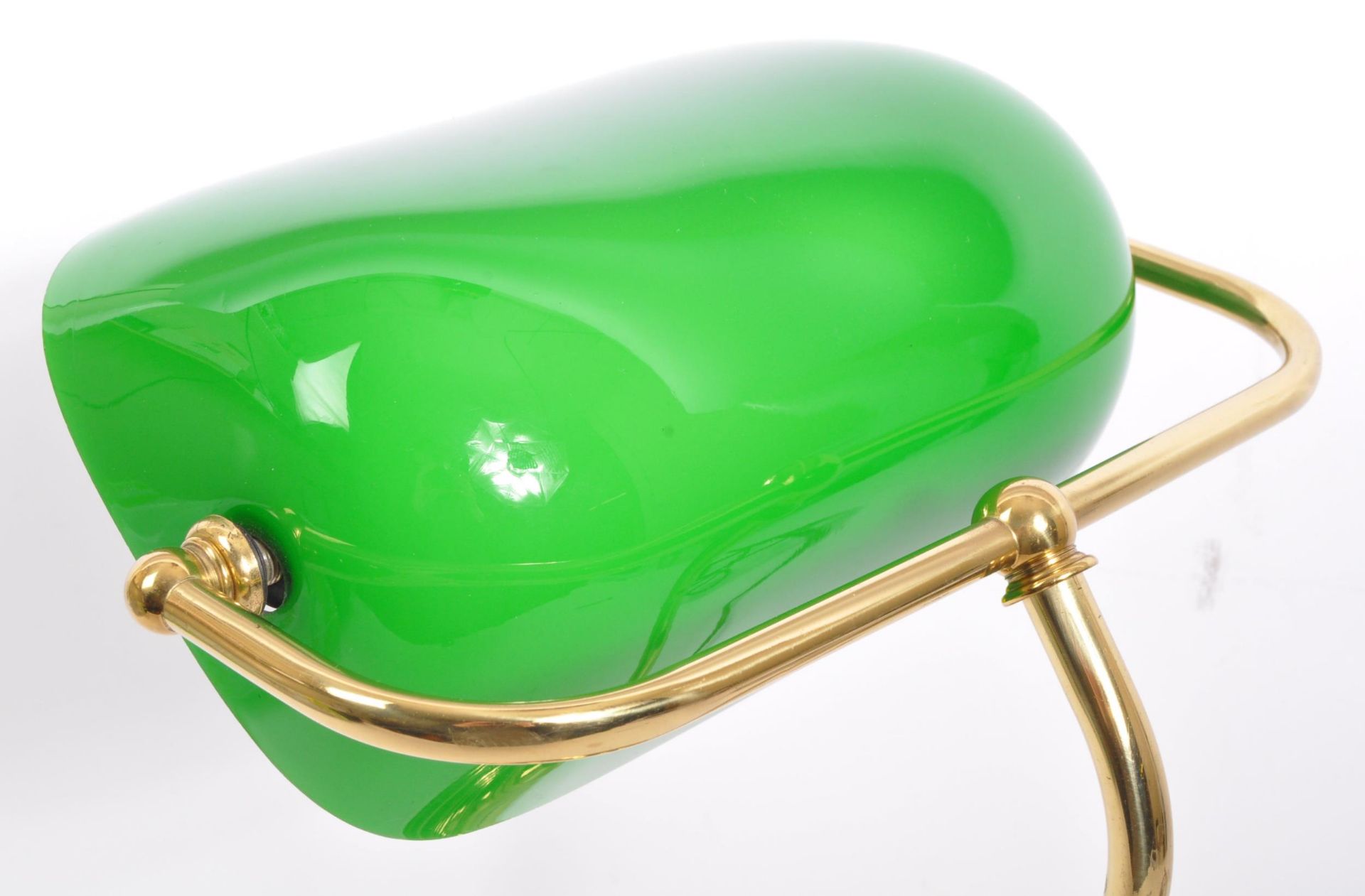 GREEN BANKERS OFFICE TABLE LAMP - 20TH CENTURY CIRCA 1980S - Image 3 of 4