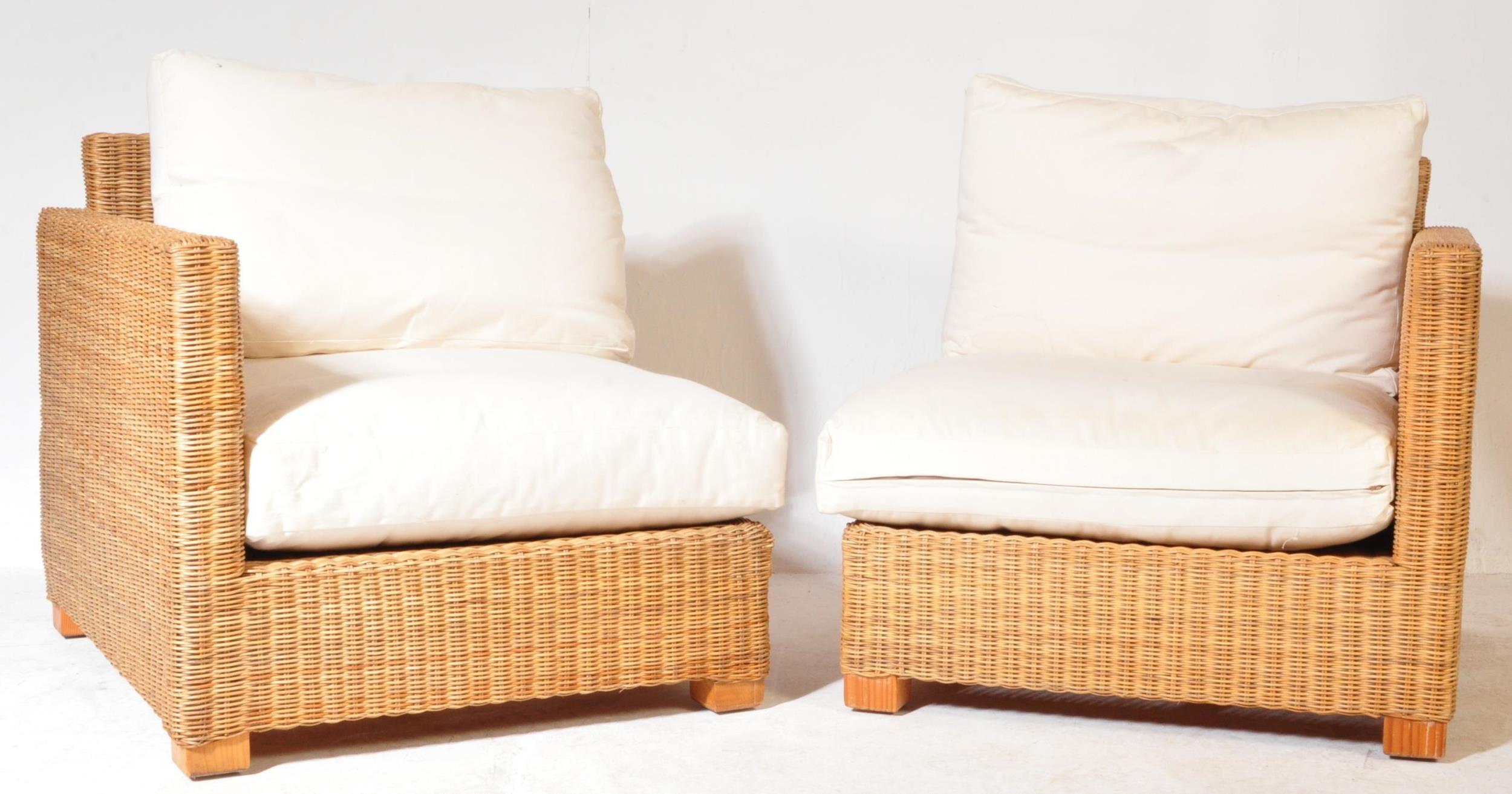 CONTEMPORARY MODERNIST RATTAN WEAVE ARMCHAIRS AND STOOL - Bild 4 aus 5