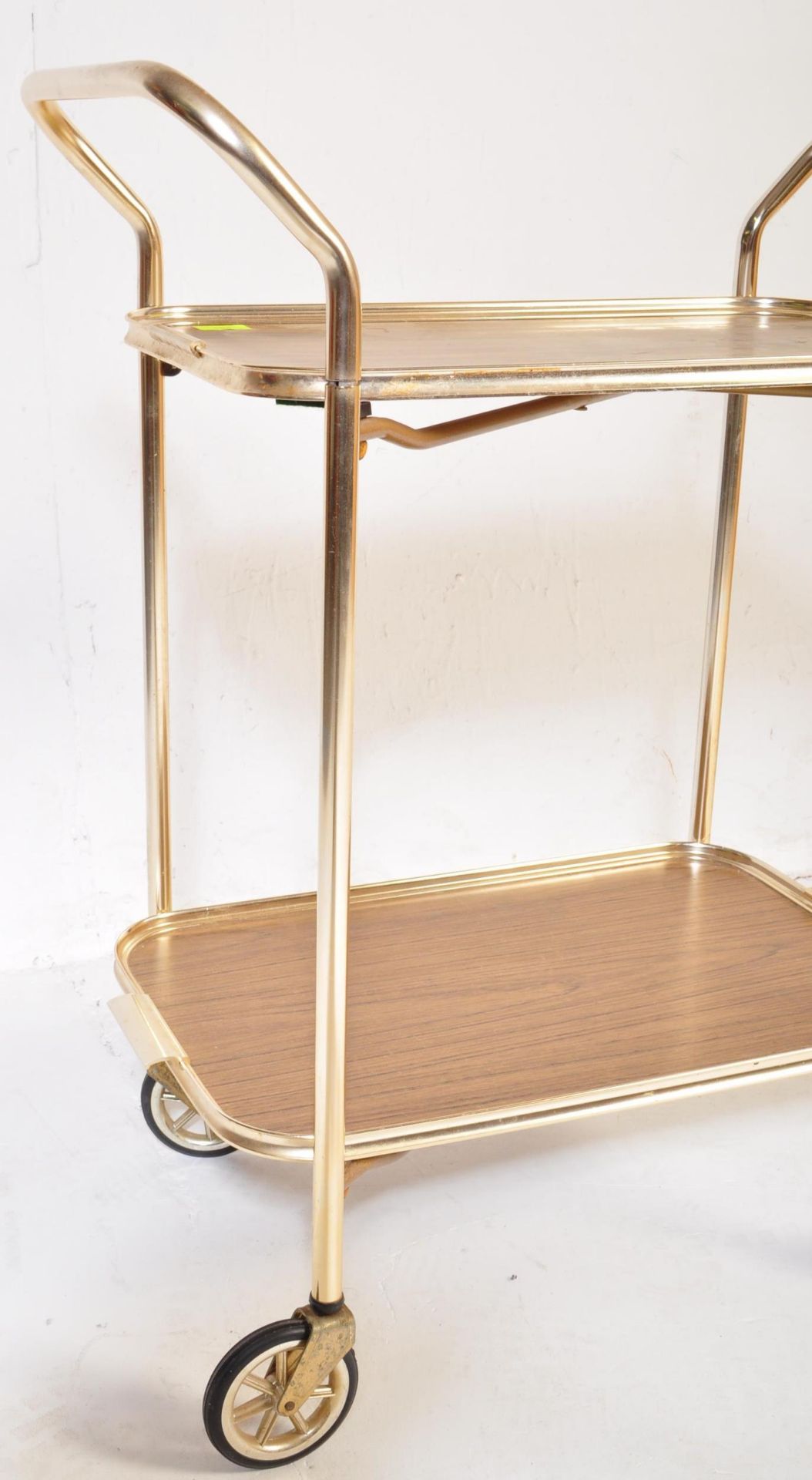 VINTAGE TWO TIER 1950'S TWO TIER SERVING COCKTAIL TROLLEY - Image 5 of 5