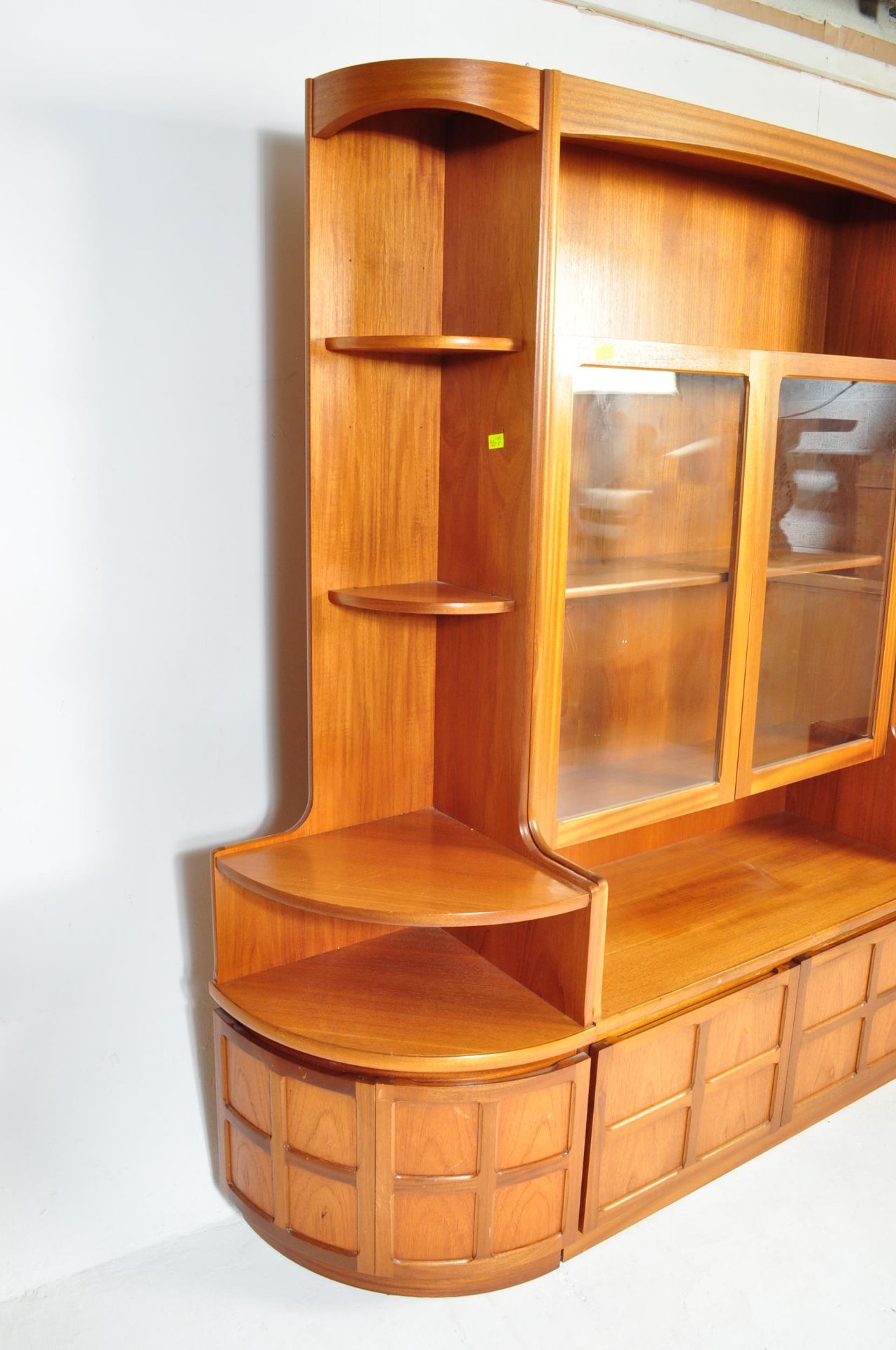 VINTAGE CIRCA 1970S TEAK NATHAN SQUARES WALL UNIT BOOKCASE - Image 4 of 5