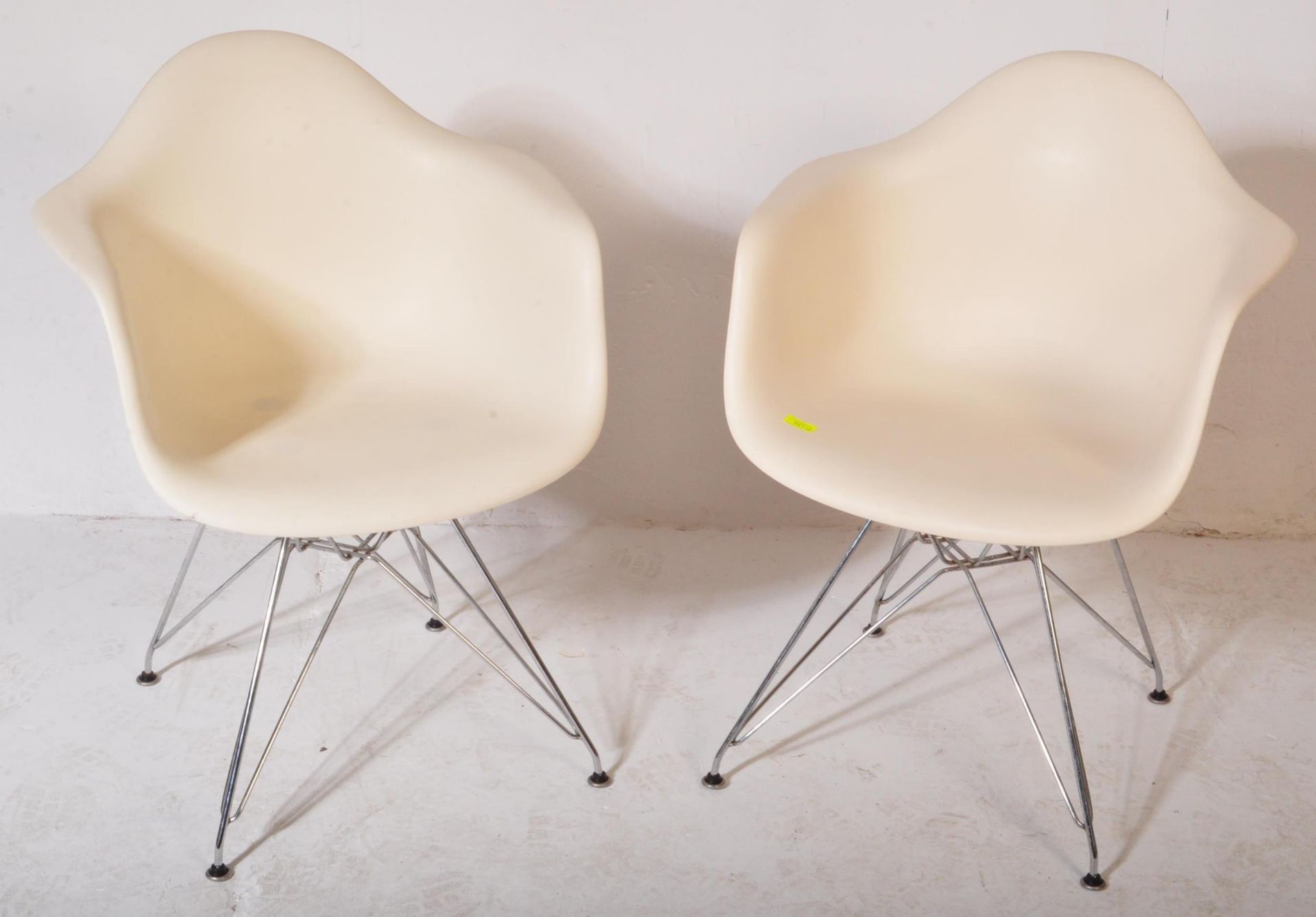 CHARLES & RAY EAMES - VITRA - PAIR OF MID 20TH CENTURY ARMCHAIRS - Image 2 of 3