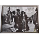 ROBERT DOISNEAU - KISS BY THE TOWN HALL - FRAMED POSTER