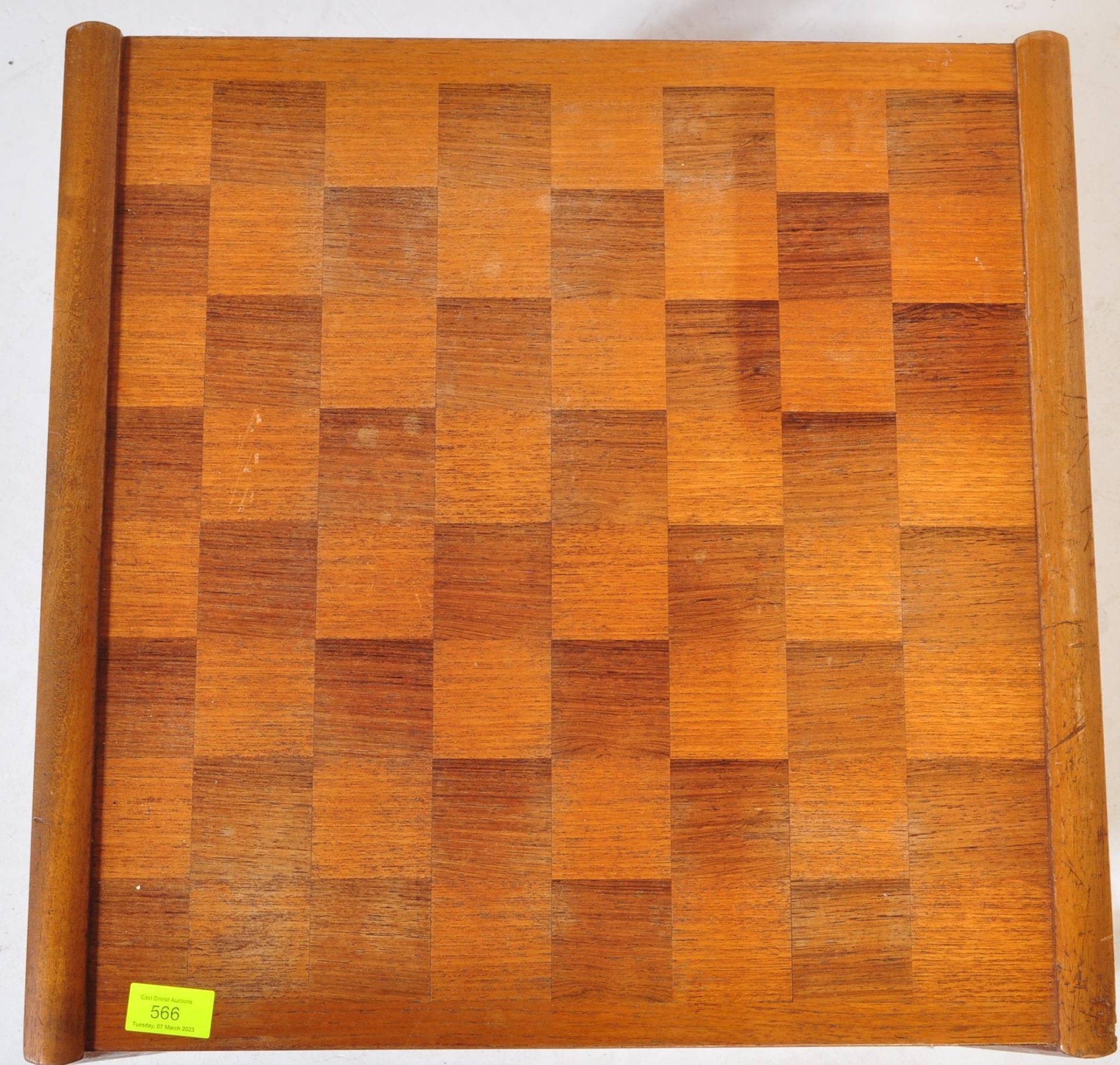 RETRO VINTAGE TEAK CHESS BOARD OCCASIONAL TABLE - Image 3 of 4