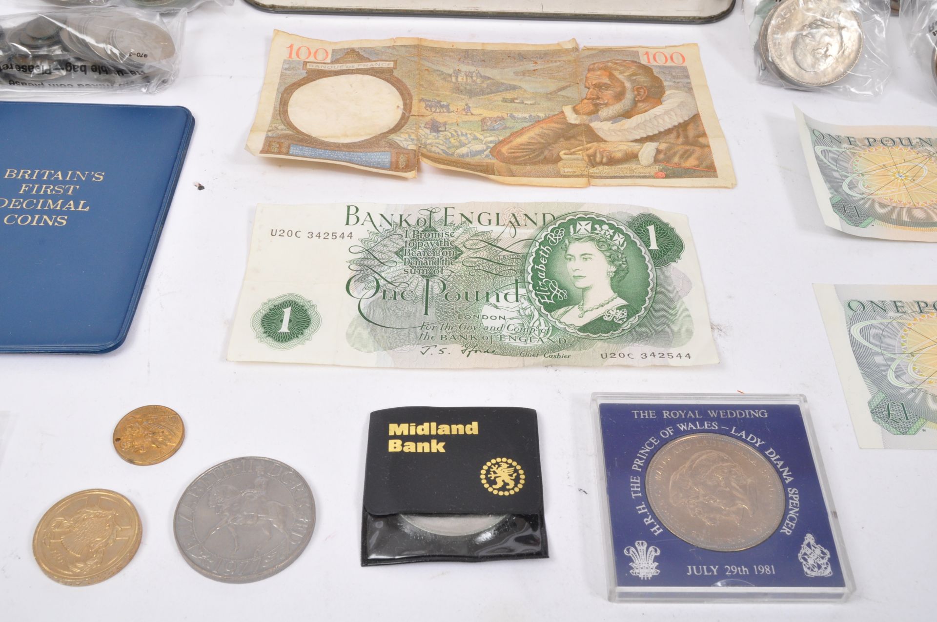 COLLECTION OF UK & FOREIGN UNCIRCULATED CURRENCY - Bild 5 aus 7