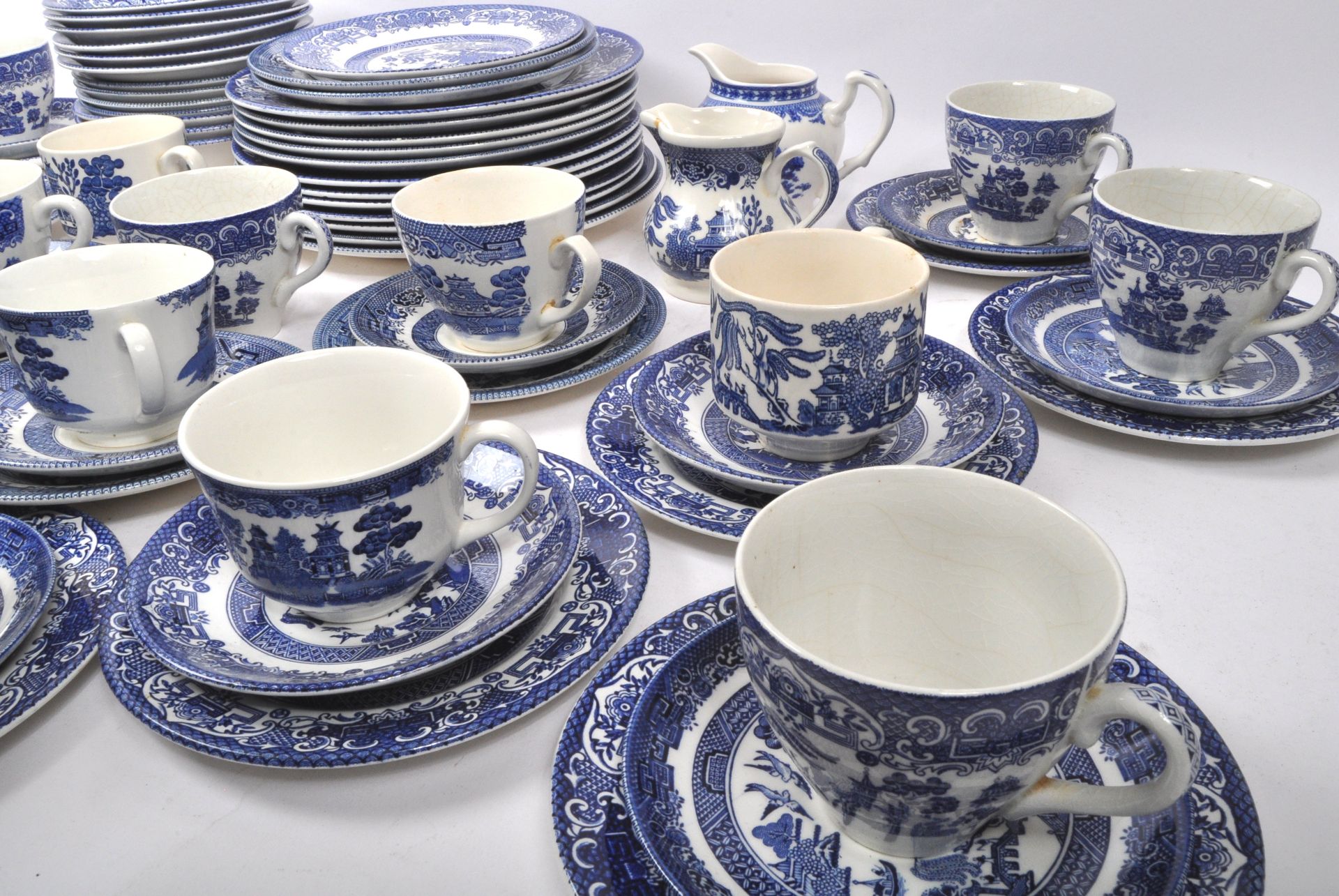 CHURCHILL - BLUE & WHITE CERAMIC WARE DINNER SERVICE - Image 2 of 7