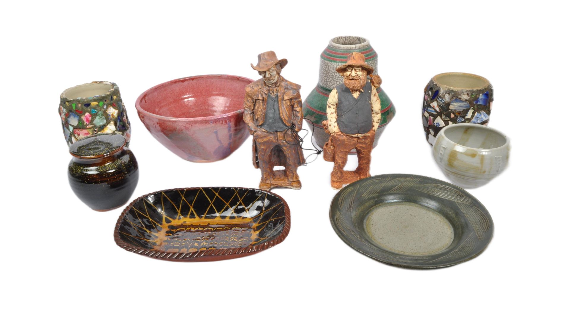 LARGE COLLECTION OF 20TH CENTURY STUDIO ART POTTERY ITEMS