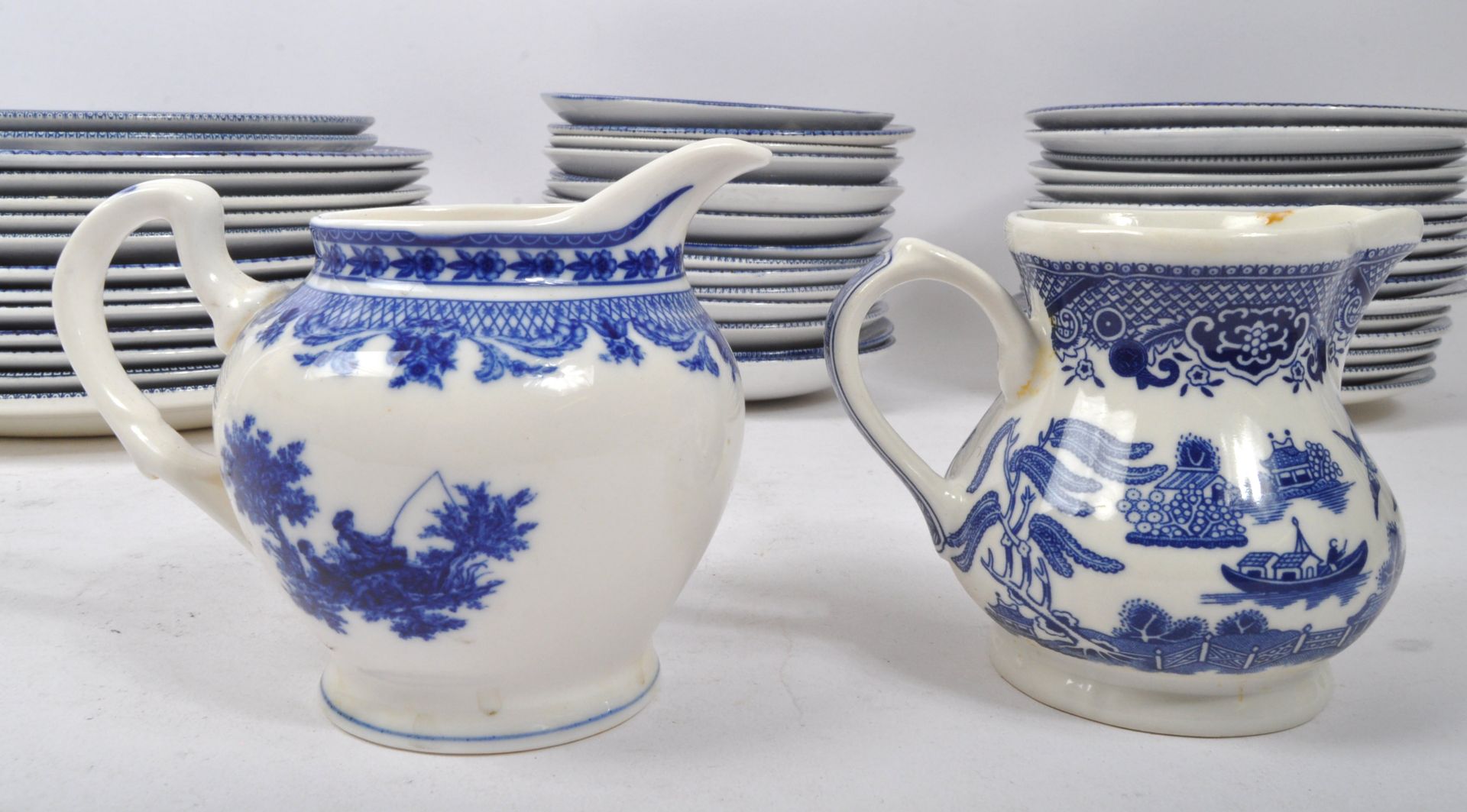 CHURCHILL - BLUE & WHITE CERAMIC WARE DINNER SERVICE - Image 6 of 7