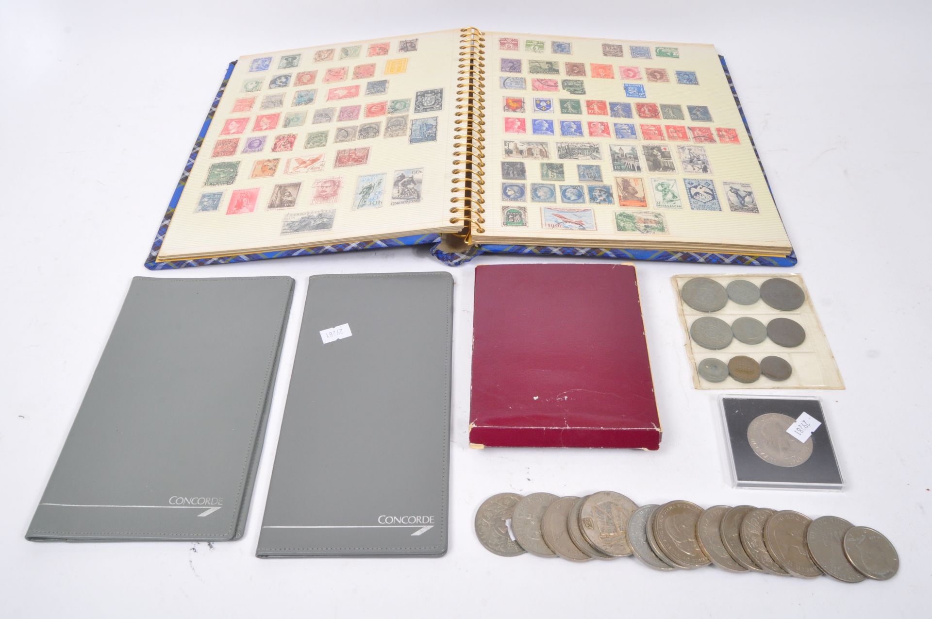 ASSORTMENT OF STAMPS & CROWN COINS