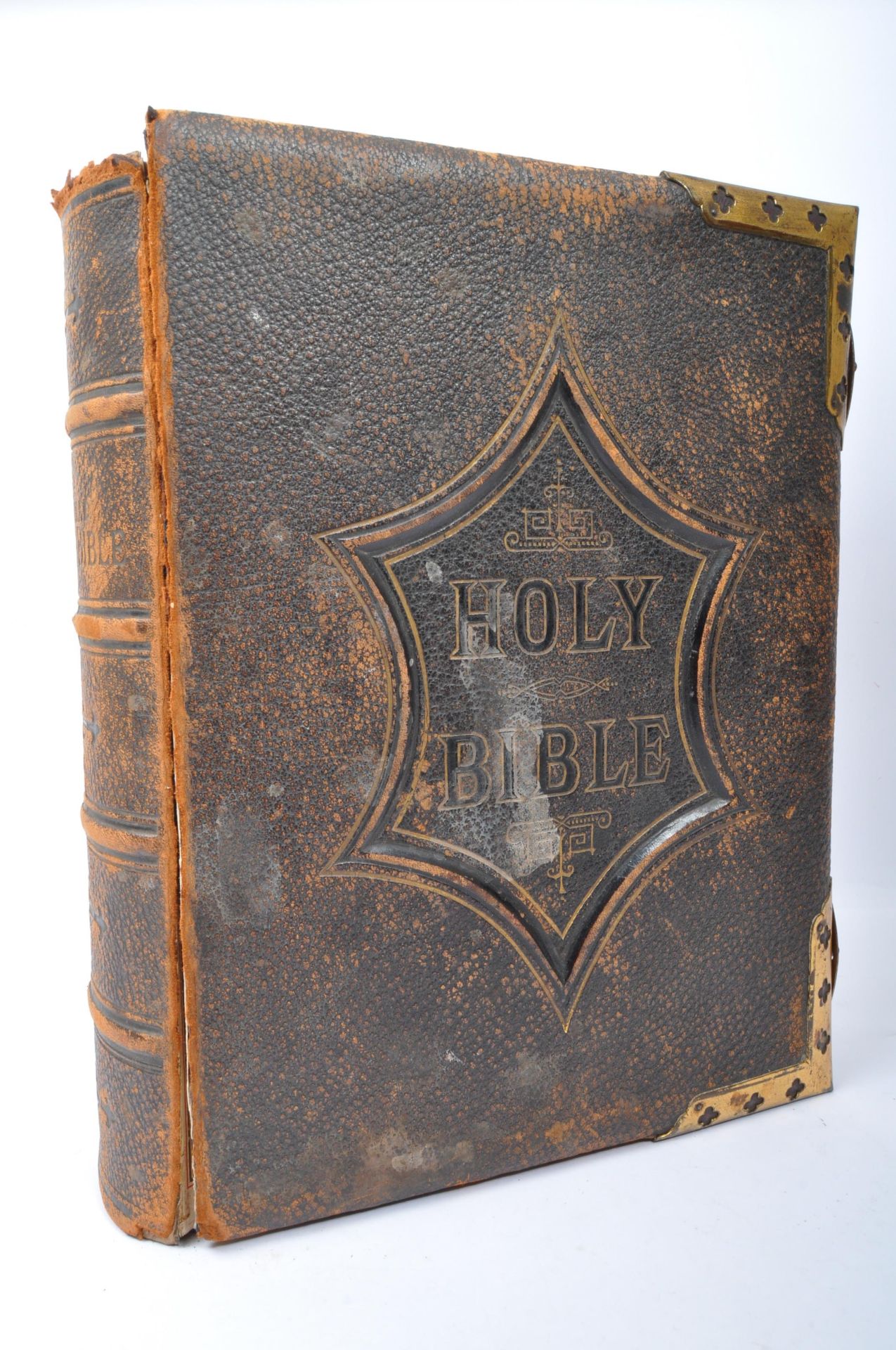 THE ILLUSTRATED NATIONAL FAMILY BIBLE - 19TH CENTURY