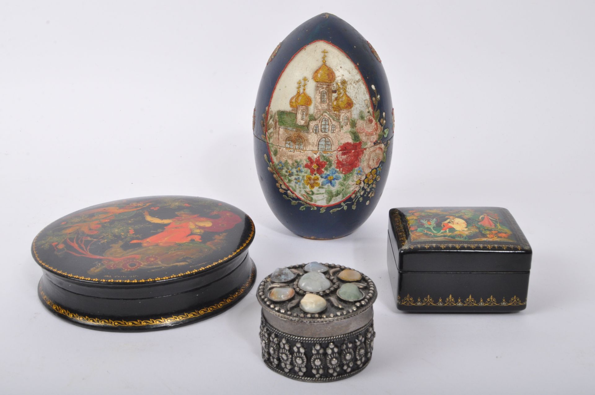 VINTAGE RUSSIAN WOODEN CONTINENTAL HAND PAINTED BOXES