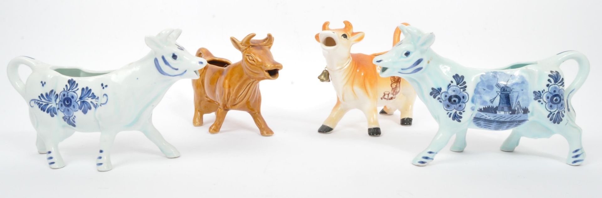 COLLECTION OF VINTAGE 20TH CENTURY PORCELAIN COW CREAMERS - Image 5 of 5