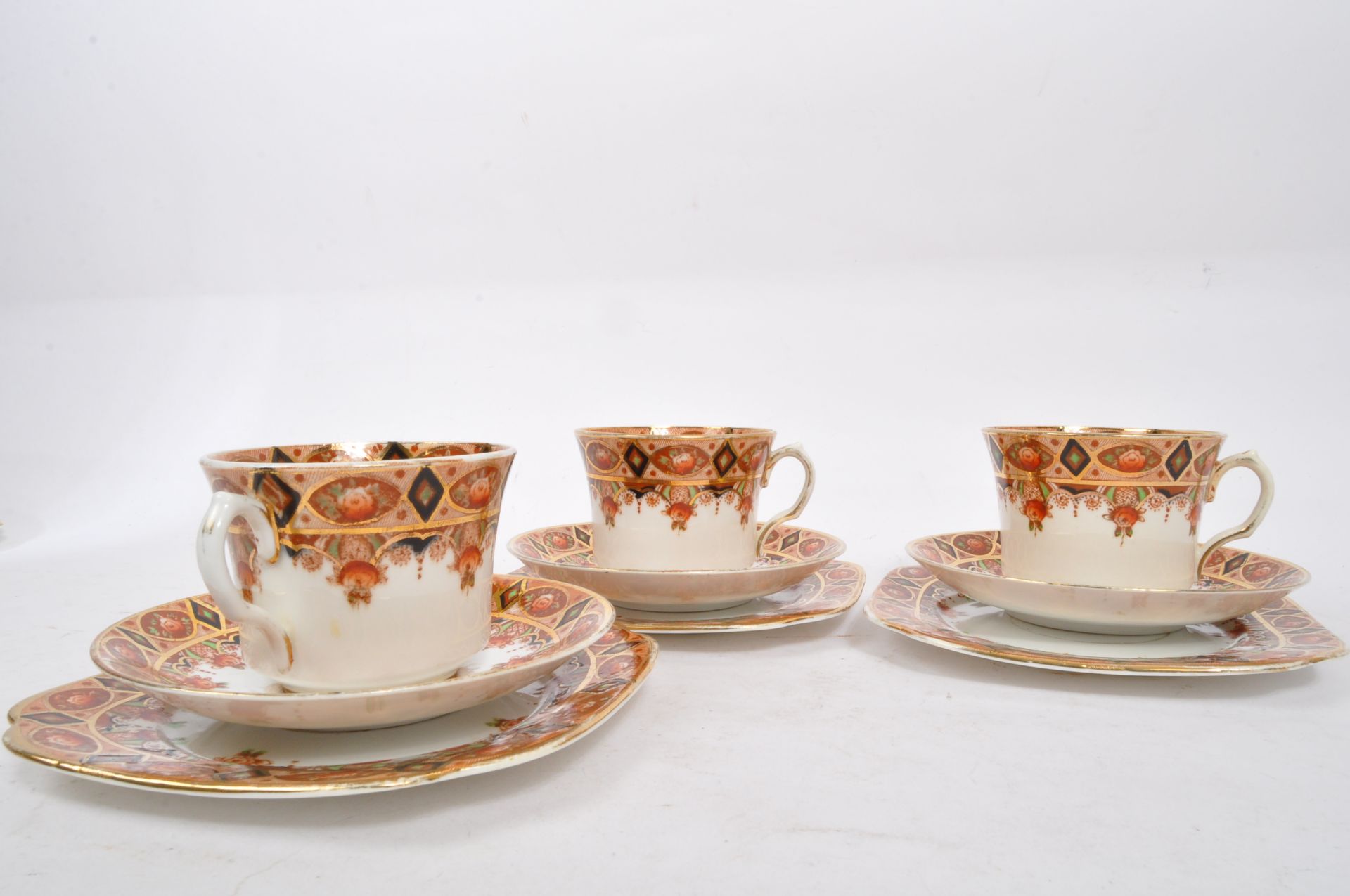 EARLY 20TH CENTURY ROSLYN CHINA TEA SERVICE - Image 4 of 6