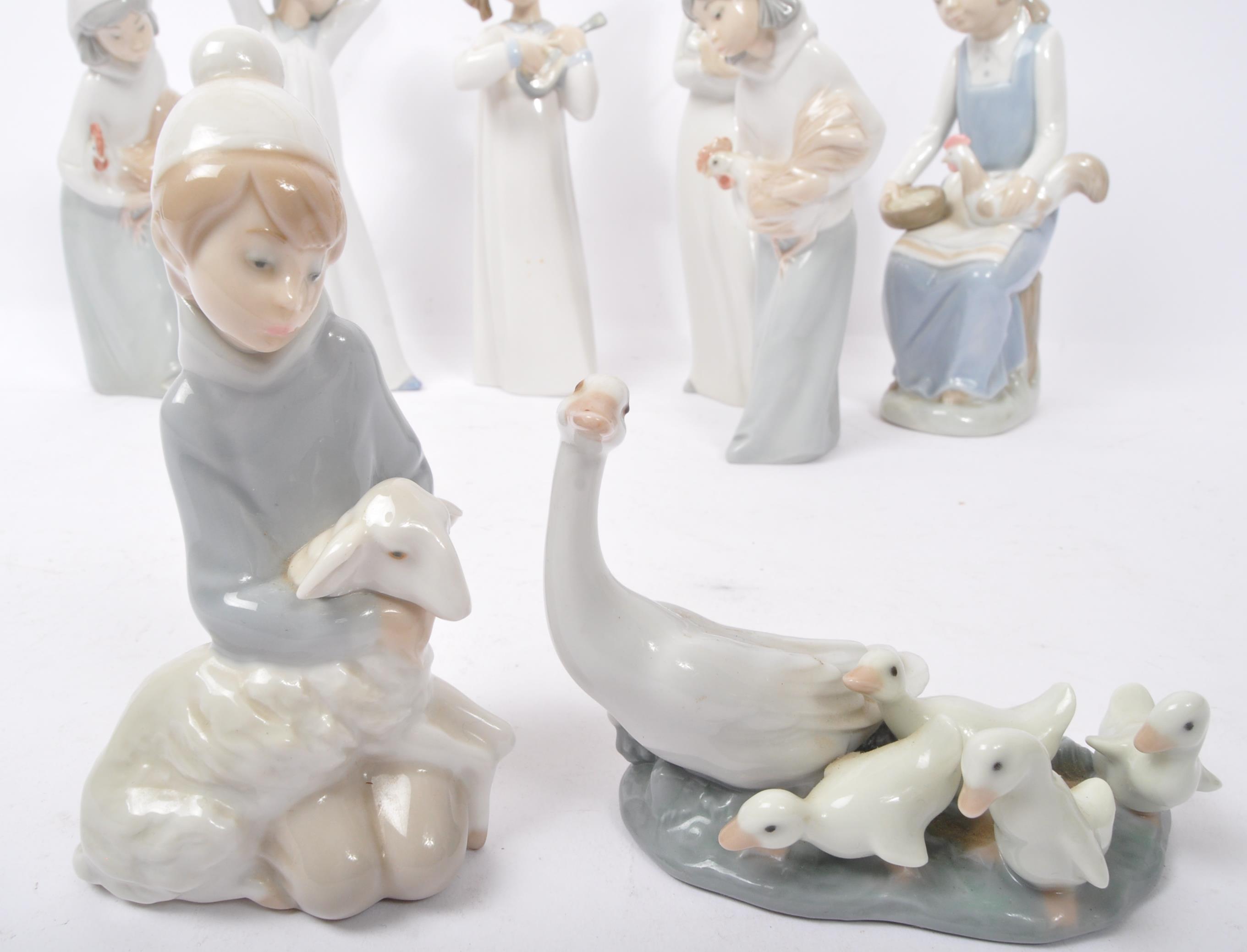 COLLECTION OF CIRCA 1970S SPANISH LLADRO FIGURINES - Image 2 of 5