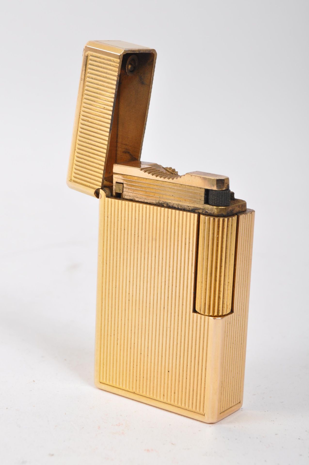 VINTAGE S T DUPONT FRENCH GOLD PLATED LIGHTER