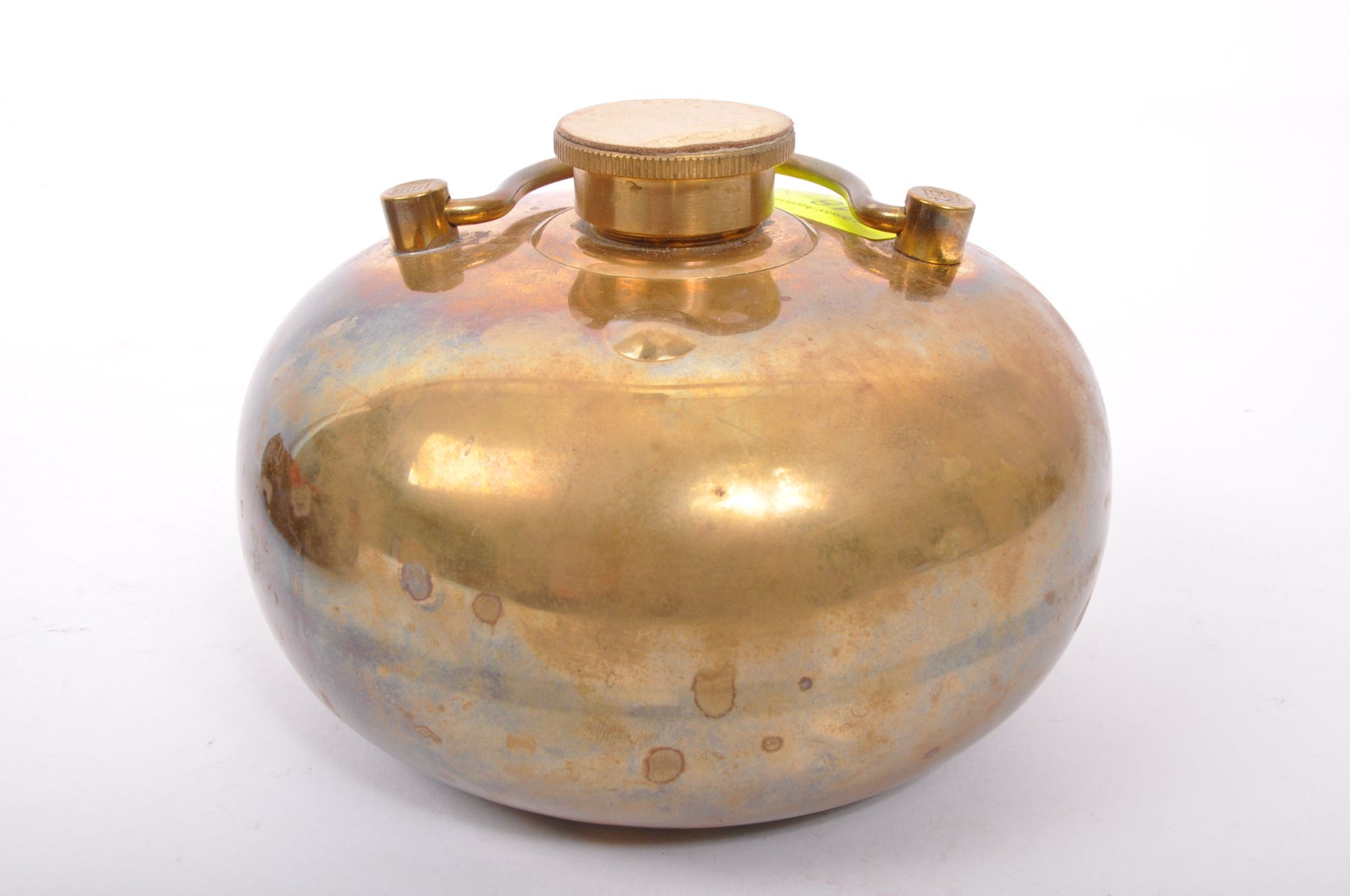 EARLY 20TH CENTURY CHINESE BRASS HOT WATER BOTTLE - Bild 2 aus 6