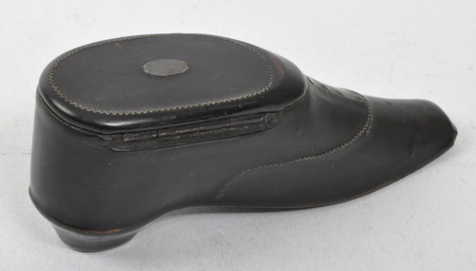 GEORGE III EBONISED SHOE SNUFF BOX - Bild 4 aus 5