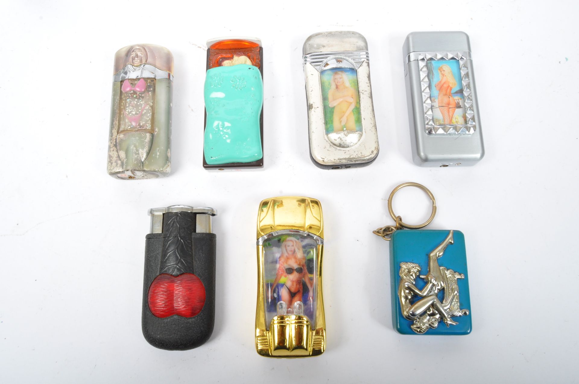 ASSORTMENT OF VINTAGE NOVELTY EROTIC THEMED LIGHTERS - Image 4 of 5