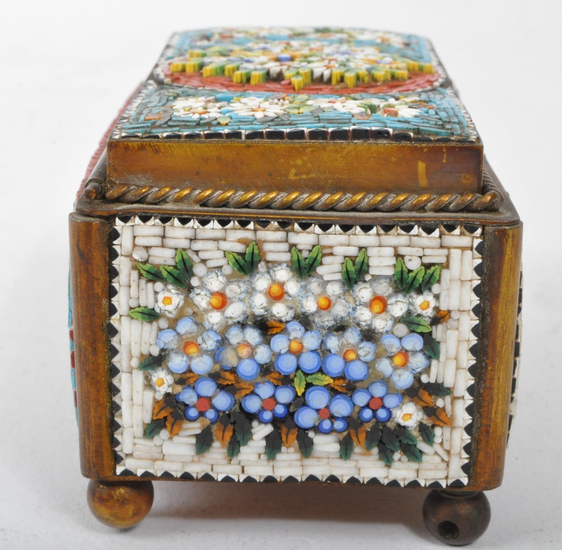 19TH CENTURY ITALIAN MICRO MOSAIC JEWELLERY BOX CASKET - Bild 4 aus 6