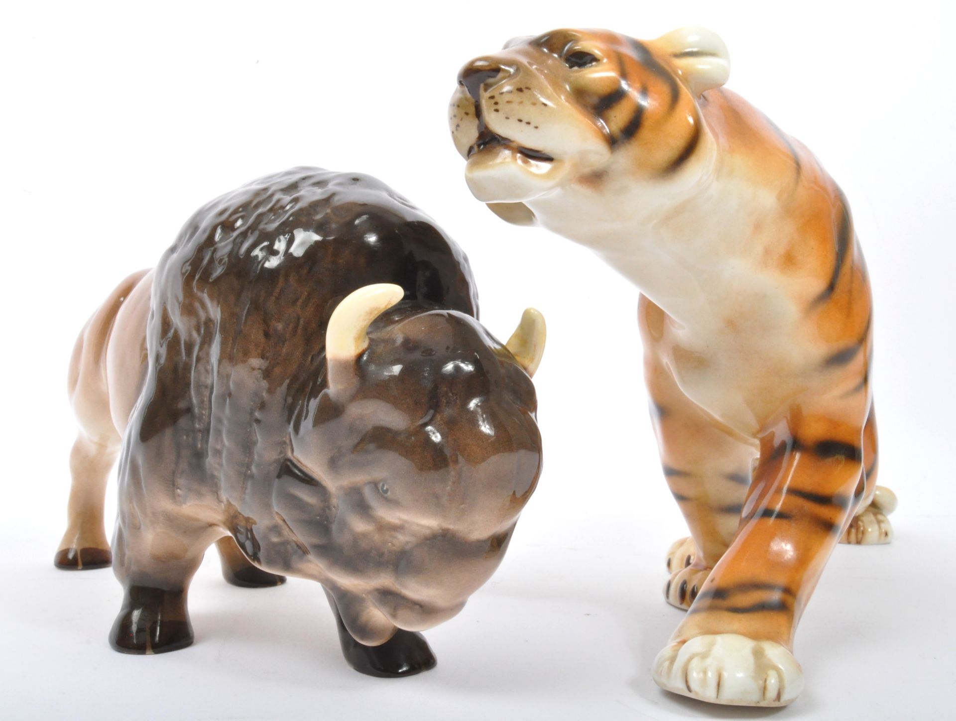 TWO VINTAGE BRITISH & CONTINENTAL CERAMIC ANIMAL FIGURES - Image 6 of 6