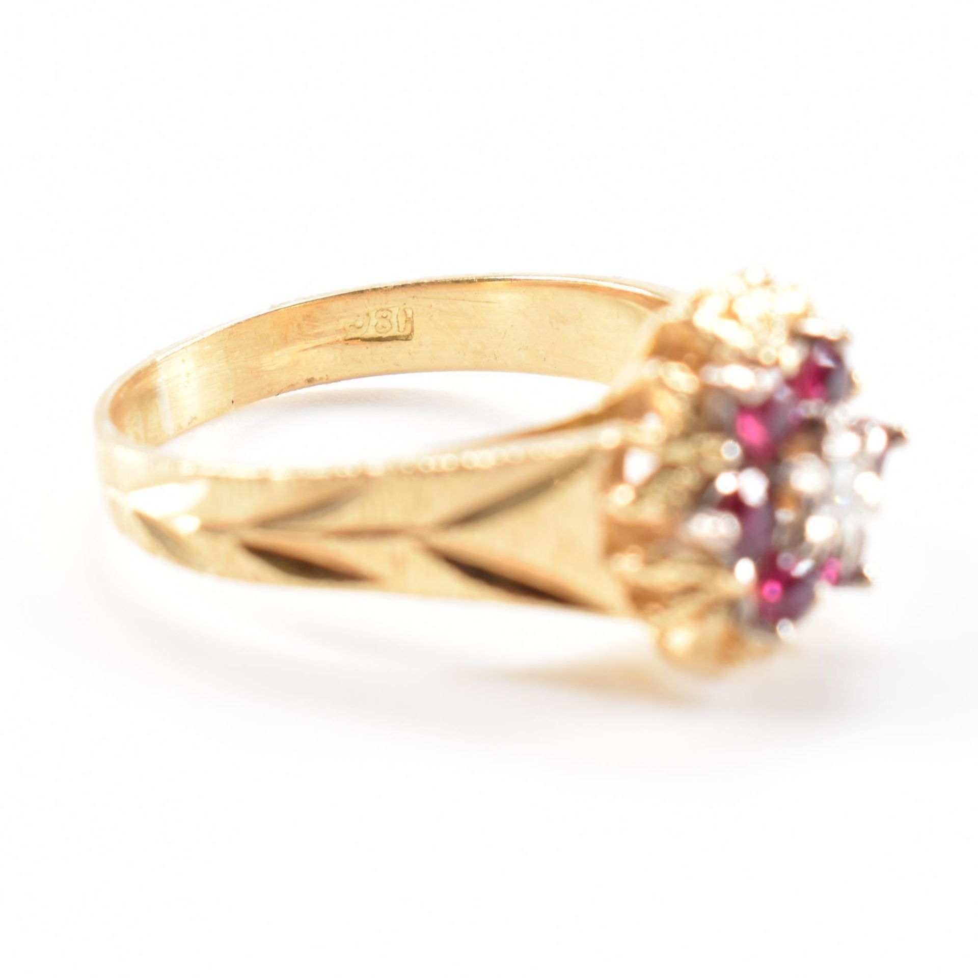 VINTAGE GOLD RUBY & DIAMOND CLUSTER RING - Image 6 of 8