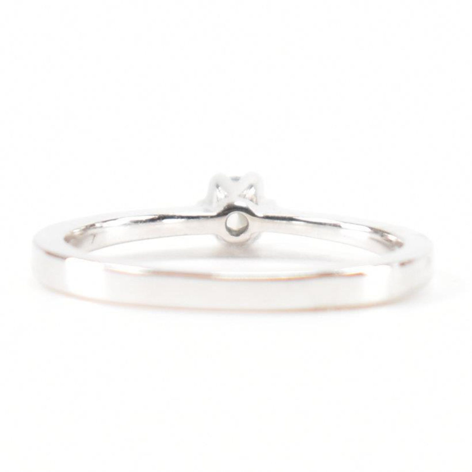 HALLMARKED 9CT GOLD CZ SOLITAIRE RING - Image 3 of 8