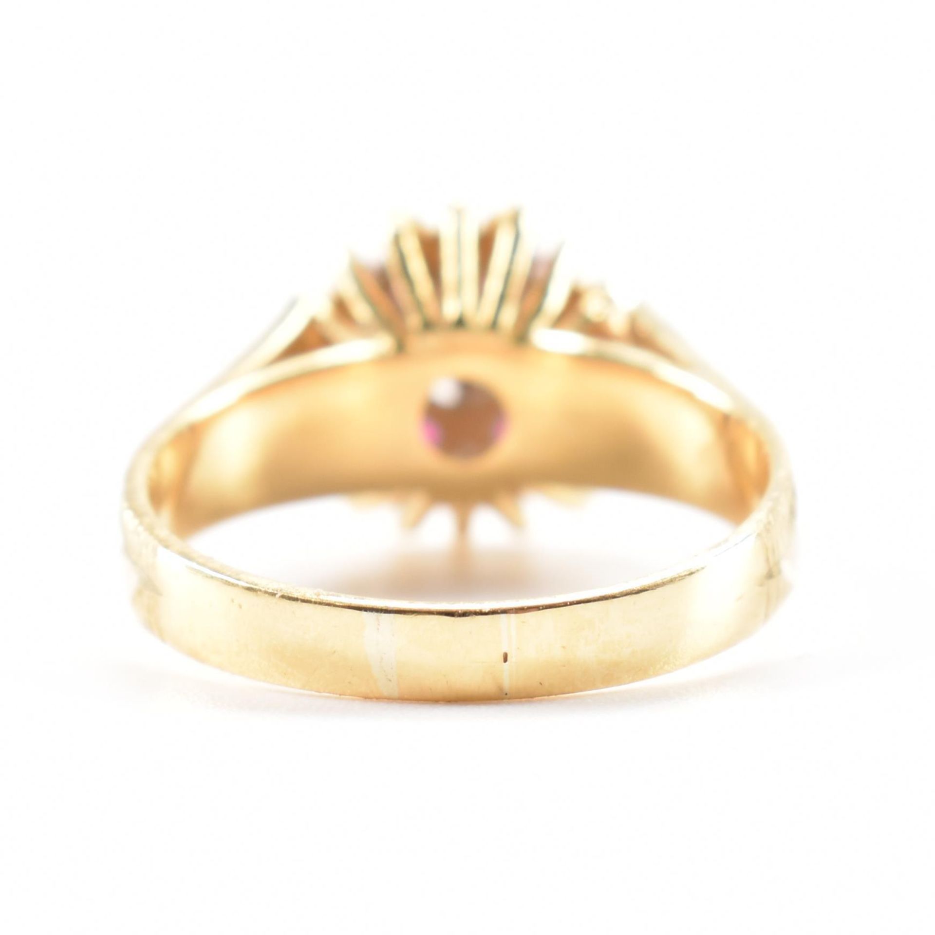 VINTAGE GOLD RUBY & DIAMOND CLUSTER RING - Image 3 of 8