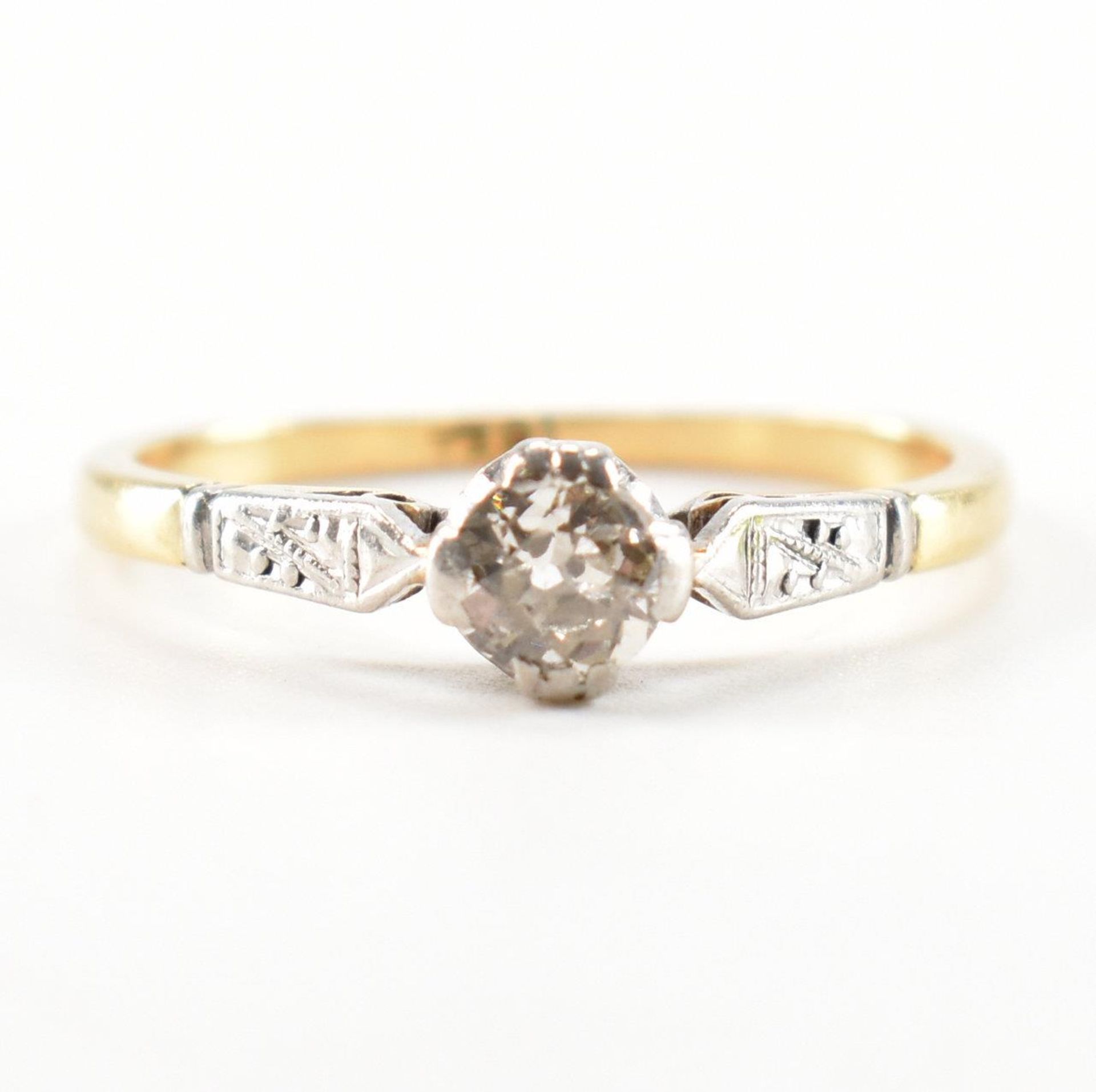 VINTAGE GOLD & DIAMOND SINGLE STONE RING