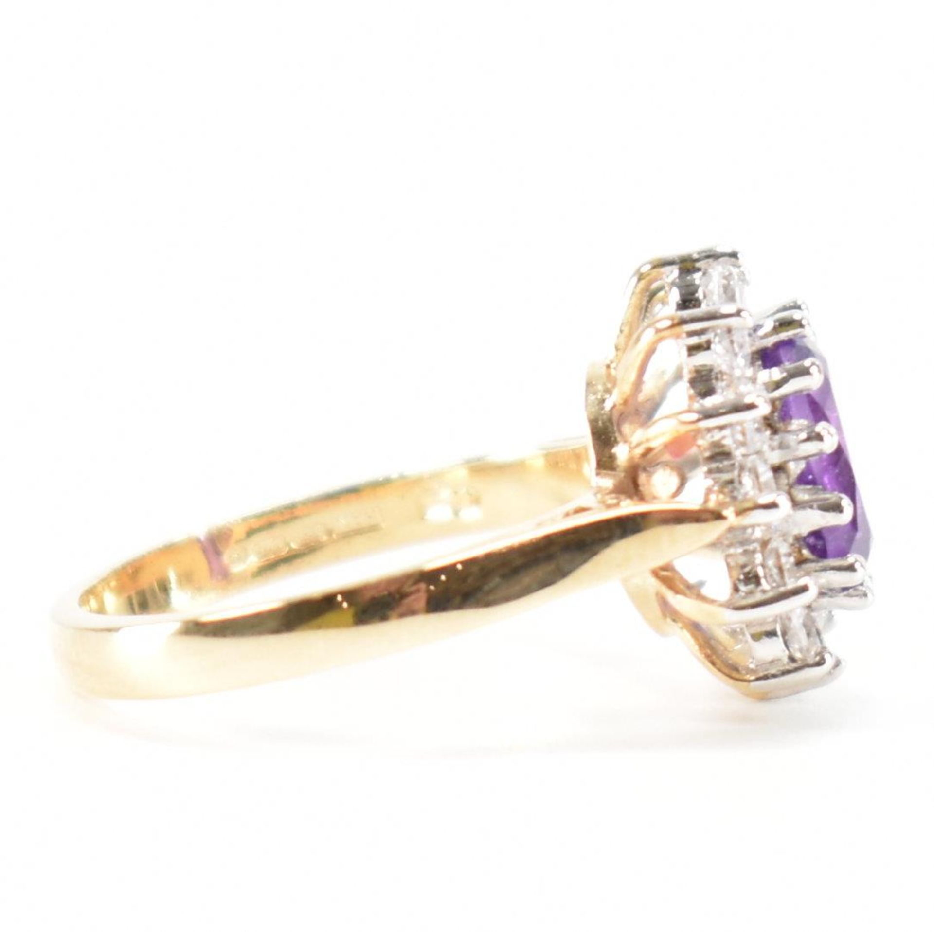 HALLMARKED 9CT GOLD AMETHYST & CZ CLUSTER RING - Image 5 of 8