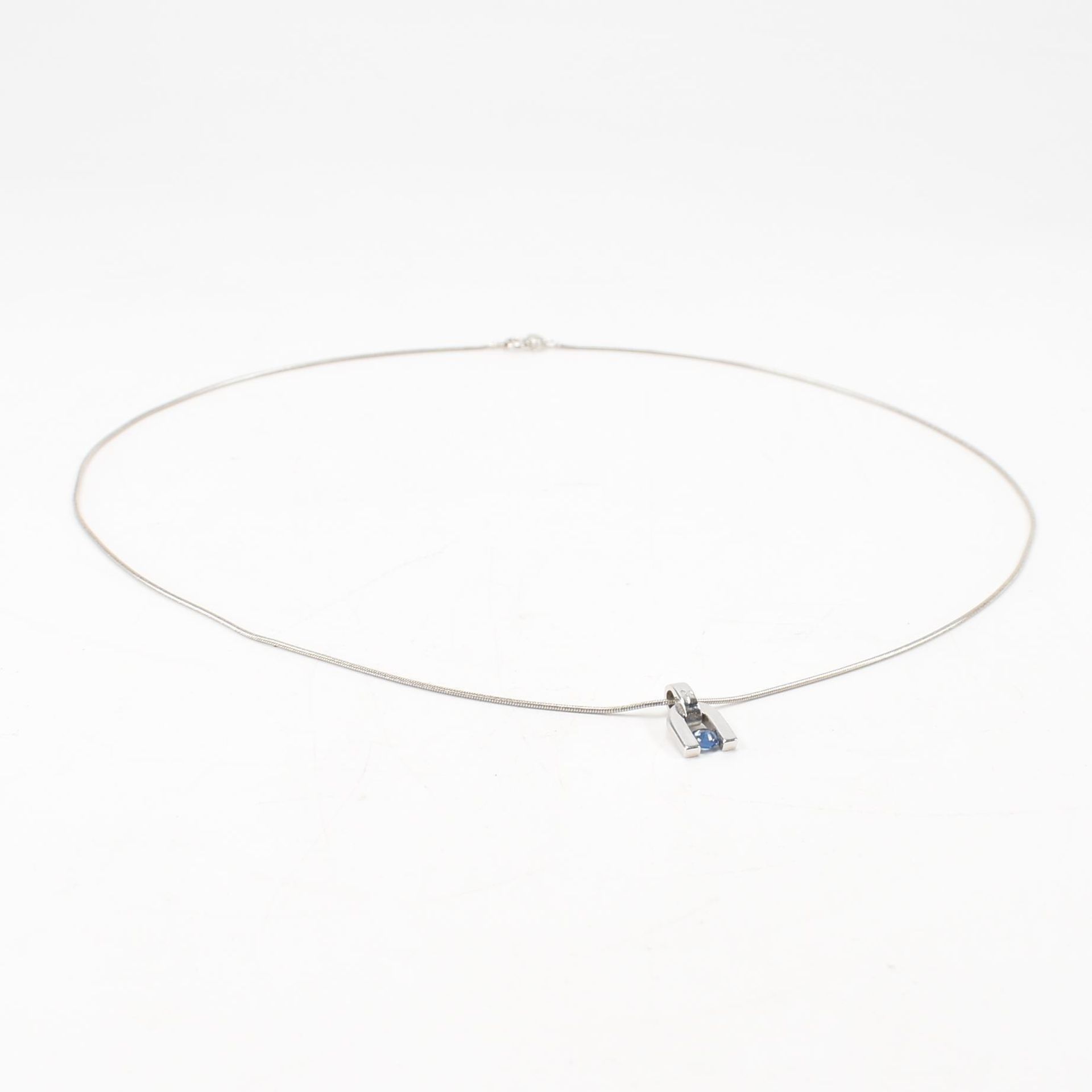 HALLMARKED 18CT WHITE GOLD & SAPPHIRE PENDANT NECKLACE - Image 5 of 6