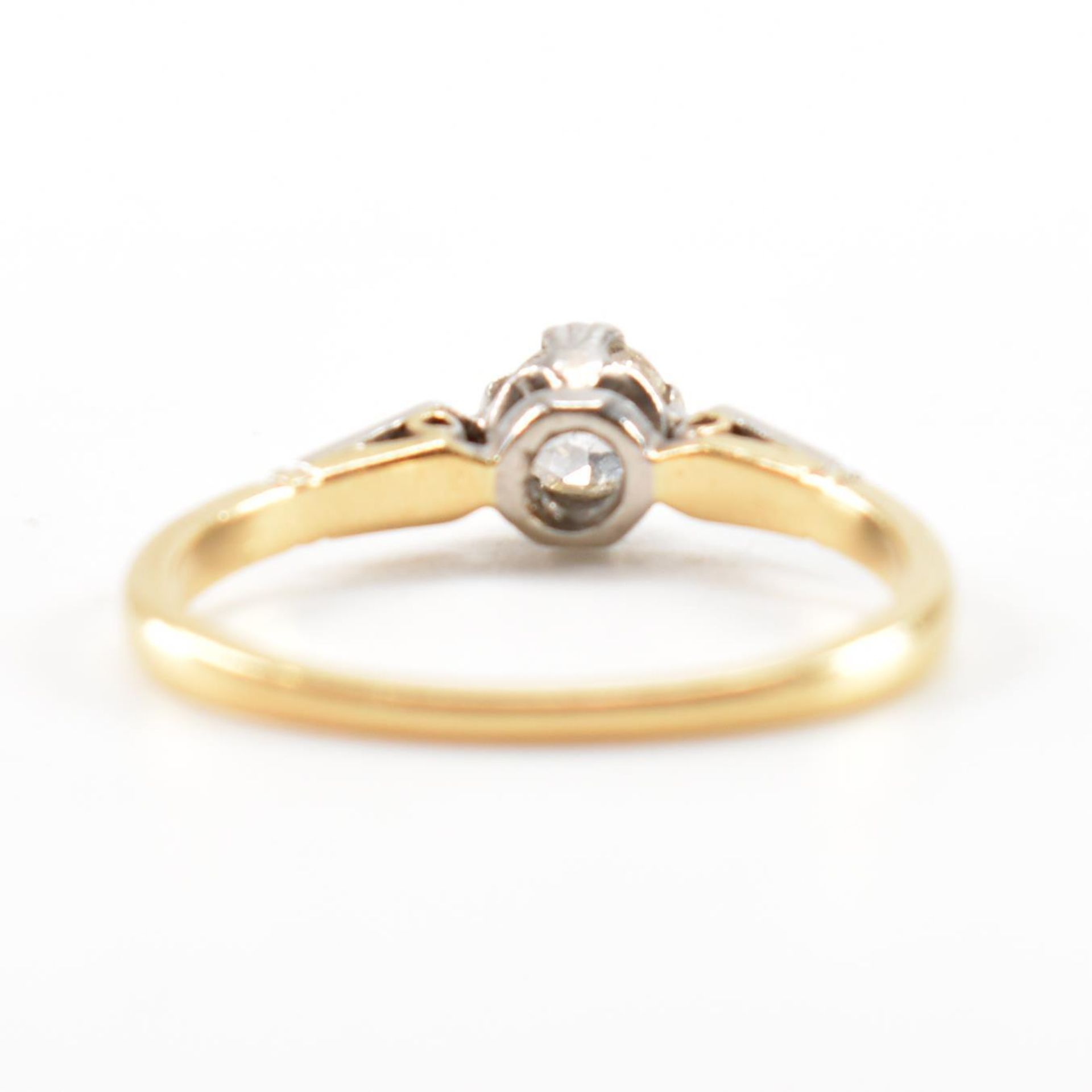 VINTAGE GOLD & DIAMOND SINGLE STONE RING - Image 4 of 6