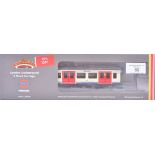 BACHMANN OO GAUGE MODEL RAILWAY LONDON UNDERGROUND CARRIAGE