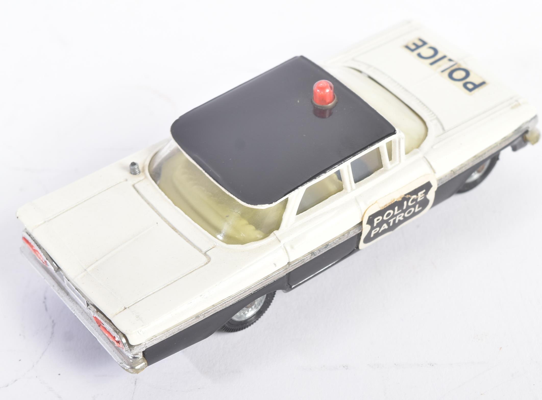 CORGI TOYS DIECAST MODEL CHEVROLET POLICE CAR - Image 4 of 5