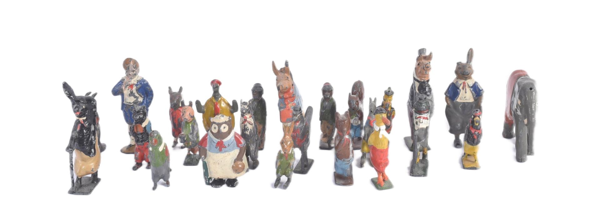 COLLECTION OF VINTAGE CADBURYS COCOCUBS HOLLOWCAST FIGURES