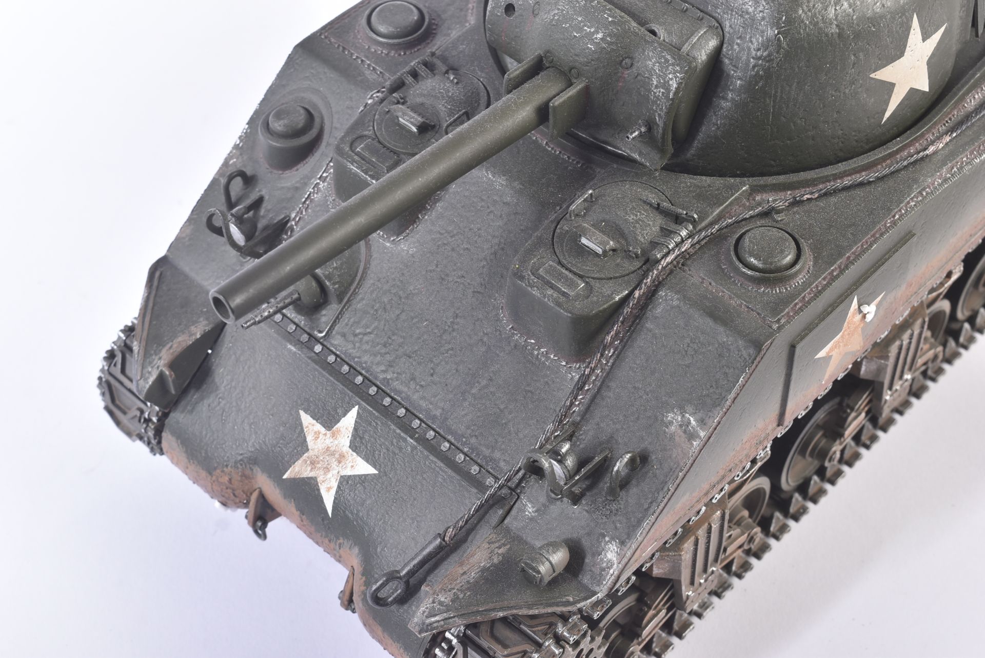 UNIMAX FORCES OF VALOUR 1/16 SCALE DIECAST M4A3 SHERMAN TANK MODEL - Image 7 of 13