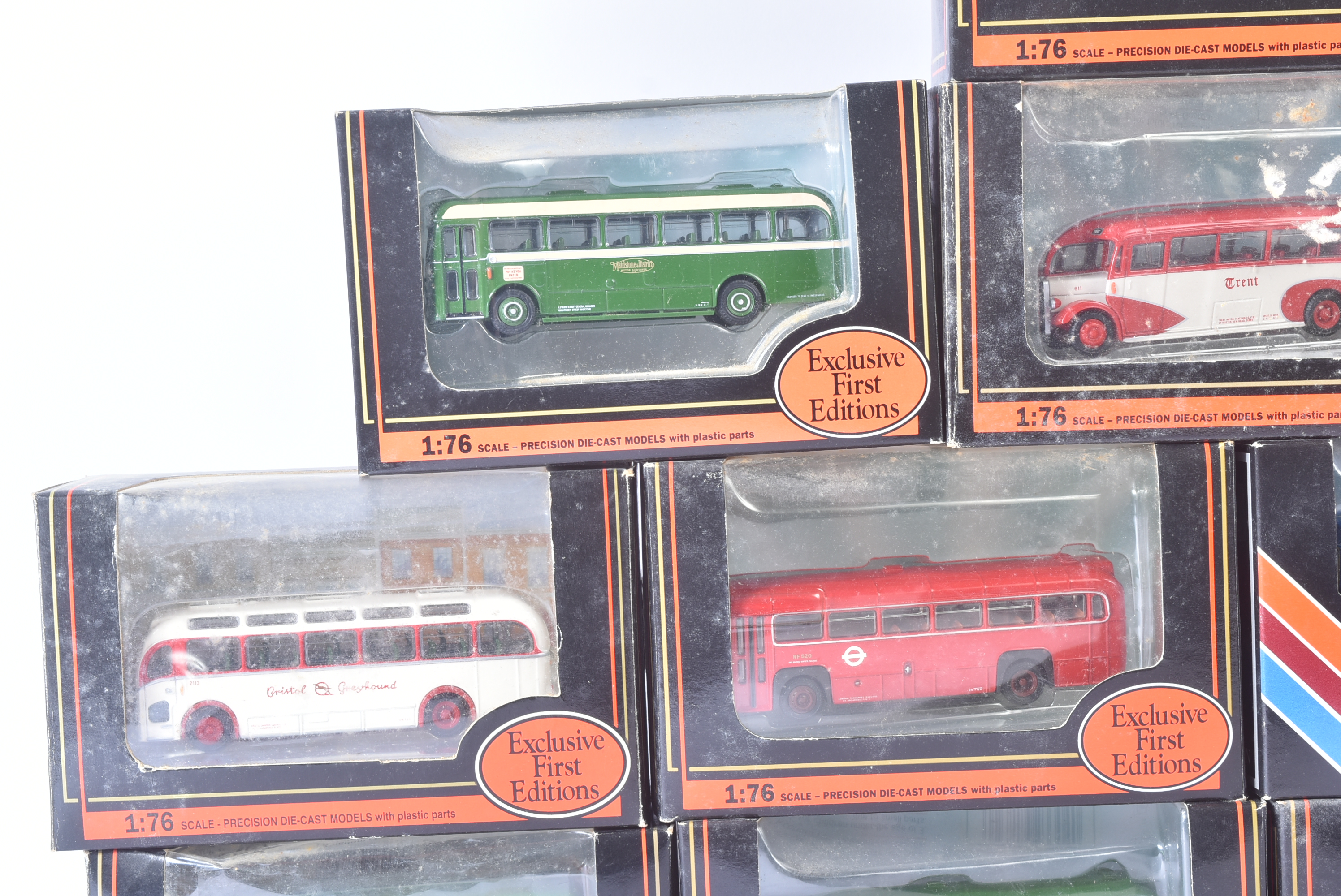 COLLECTION OF 1/76 SCALE DIECAST MODEL BUSES - Image 5 of 7