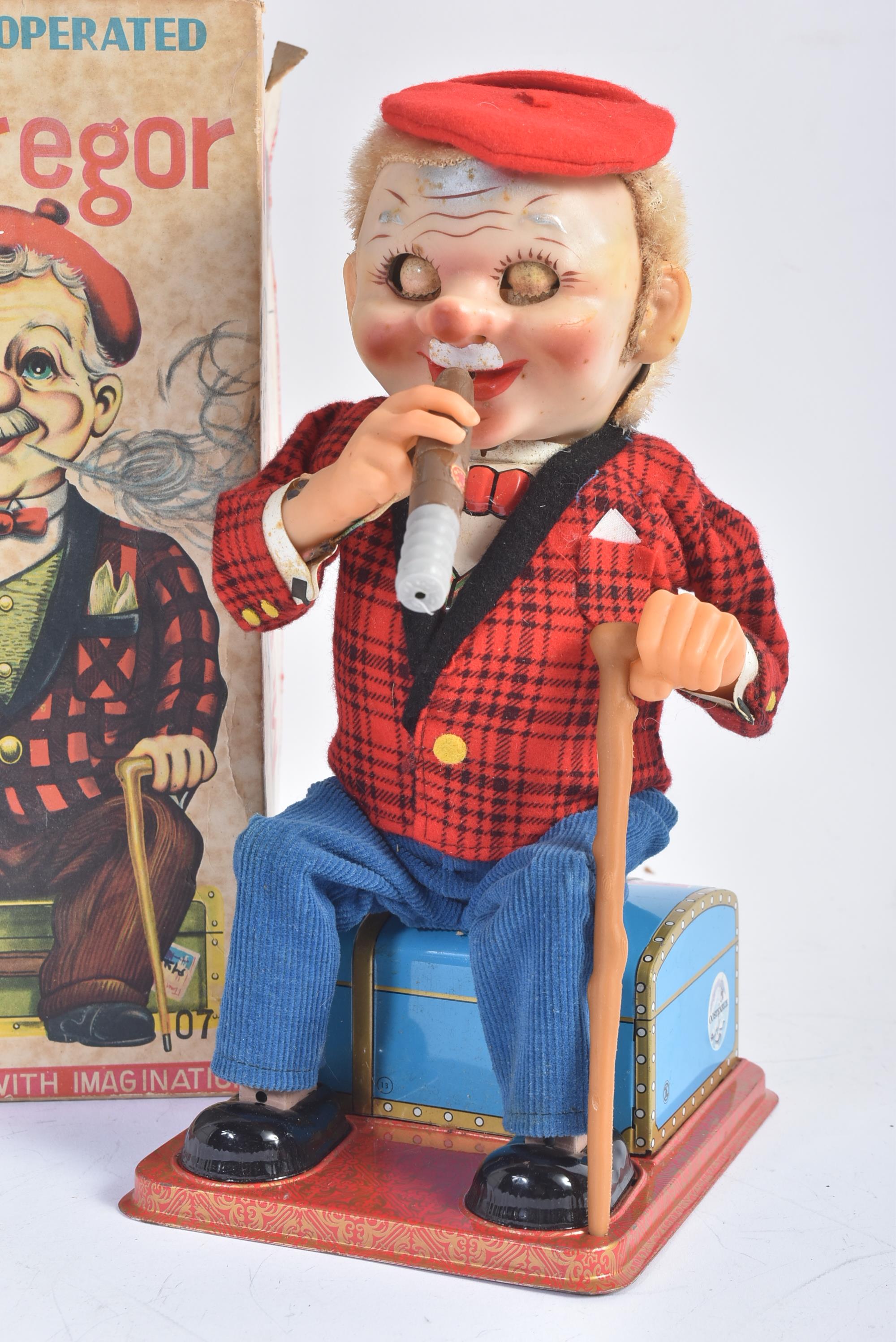 ROSKO - MCGREGOR - VINTAGE BATTERY OPERATED TINPLATE TOY - Image 2 of 6