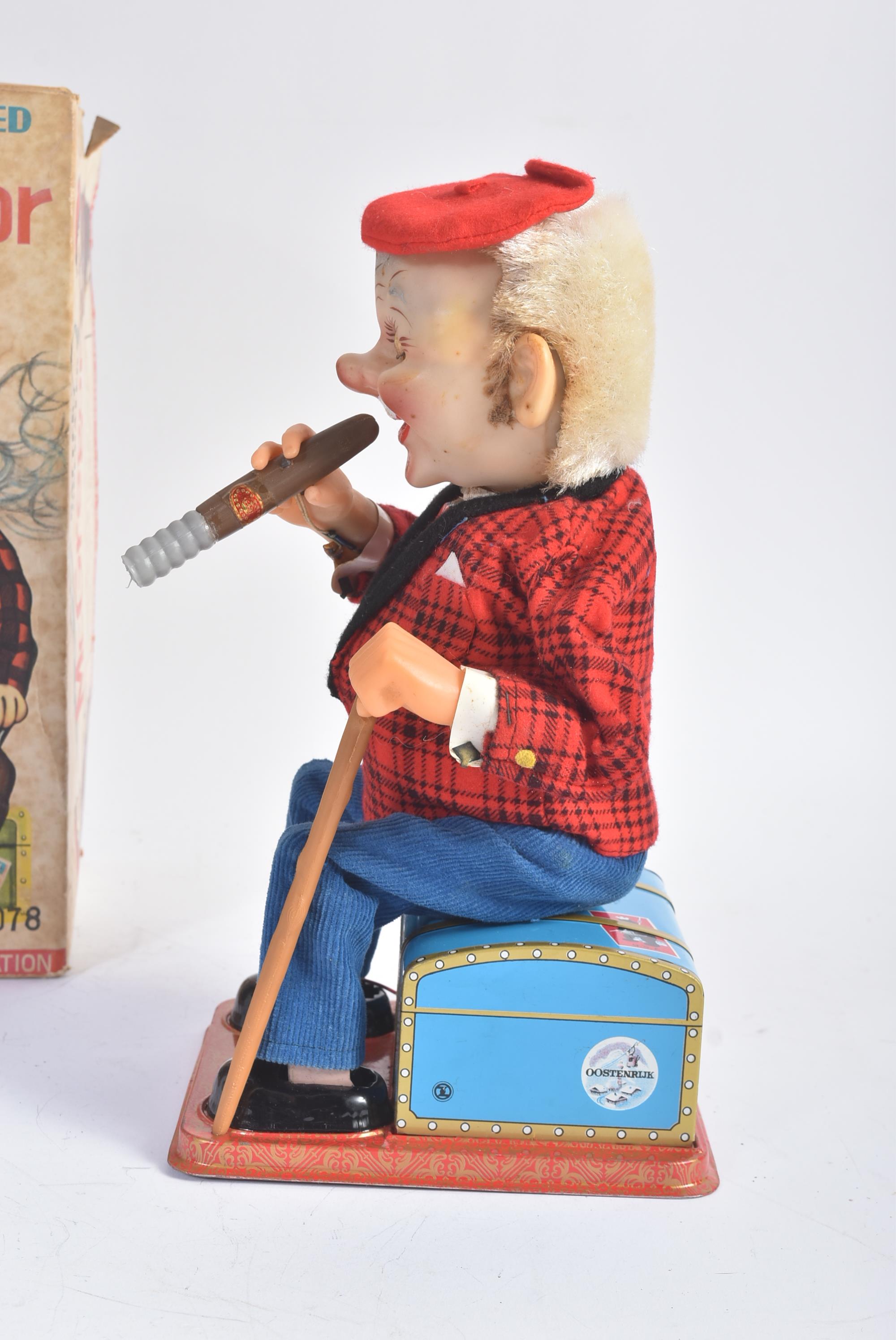 ROSKO - MCGREGOR - VINTAGE BATTERY OPERATED TINPLATE TOY - Image 3 of 6