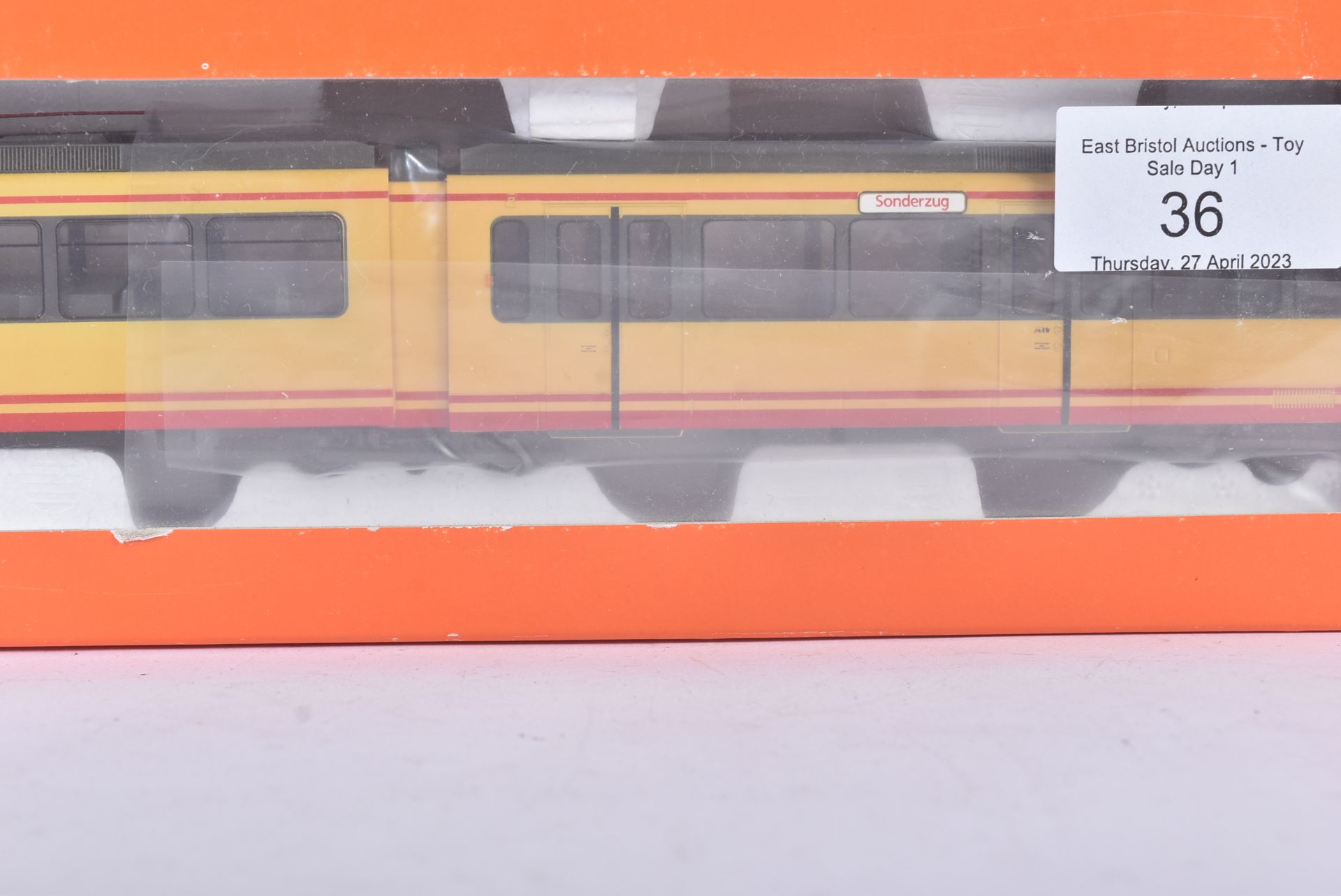 ORIGINAL ROCO HO/OO GAUGE MODEL RAILWAY TRAINSET LOCOMOTIVE - Bild 2 aus 4