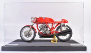 GLEN ENGLISH MODELS - 1/4 SCALE 1971 MV AUGUSTA MOTORCYCLE