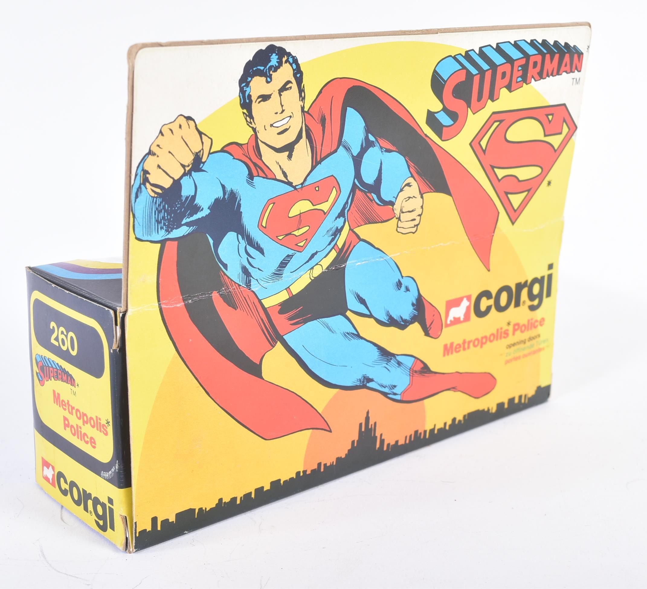 CORGI SUPERMAN DIECAST MODEL METROPOLIS POLICE - Image 4 of 4