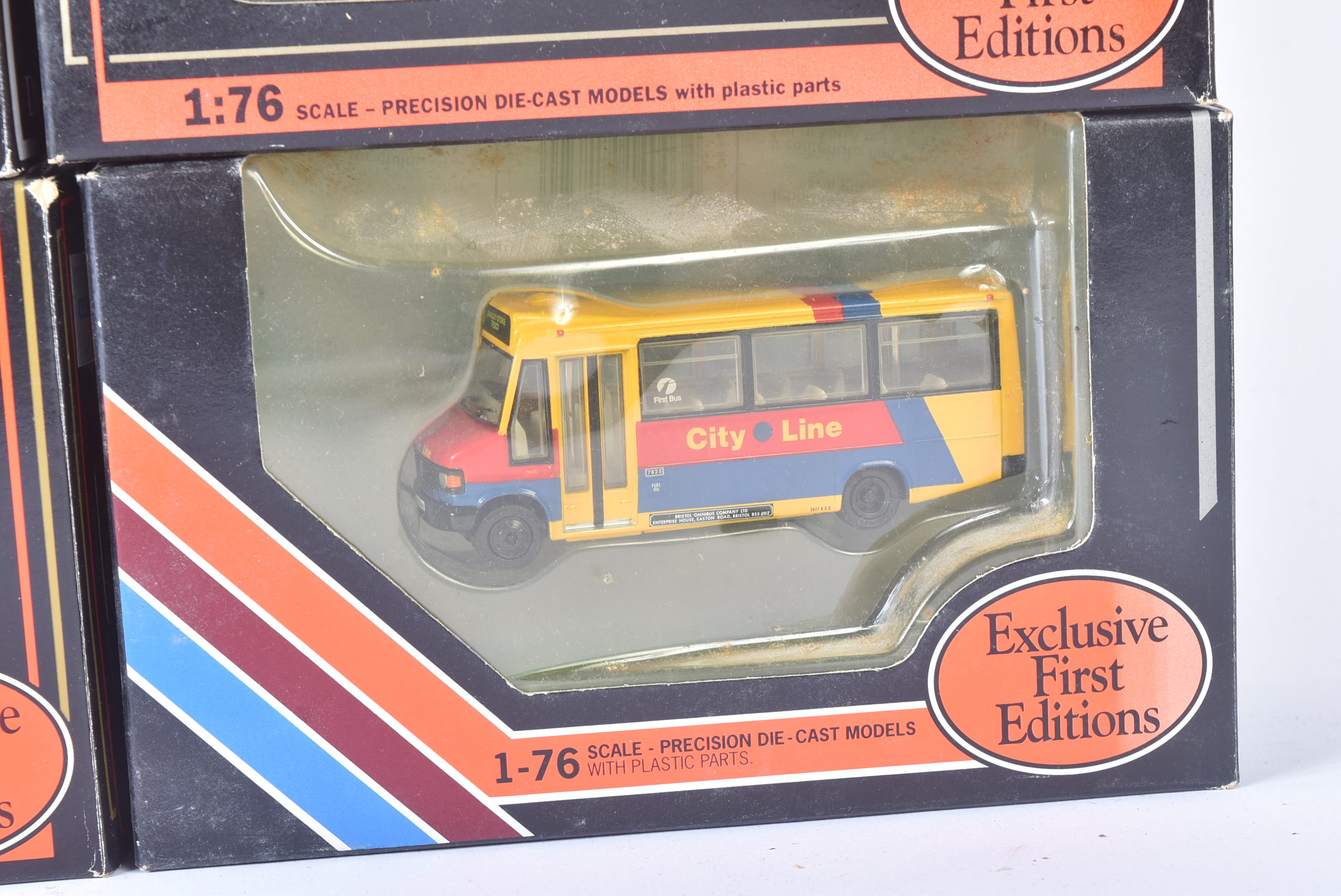 COLLECTION OF 1/76 SCALE DIECAST MODEL BUSES - Image 2 of 7