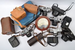 COLLECTION OF 20TH CENTURY CAMERAS & LENSES