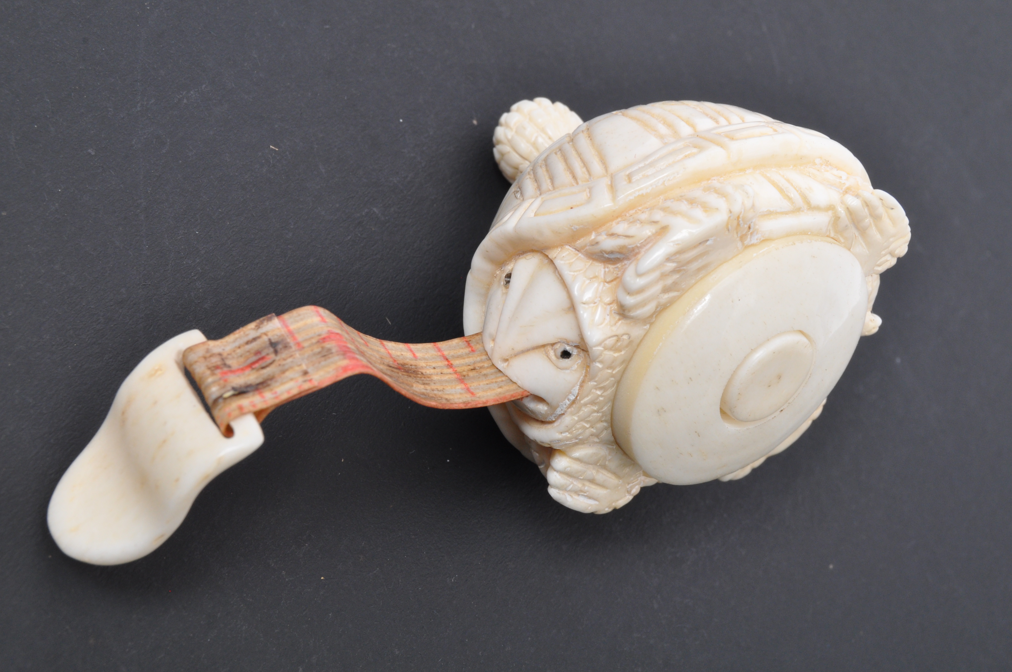 20TH CENTURY CARVED BONE TAPE MEASURER - Image 3 of 5